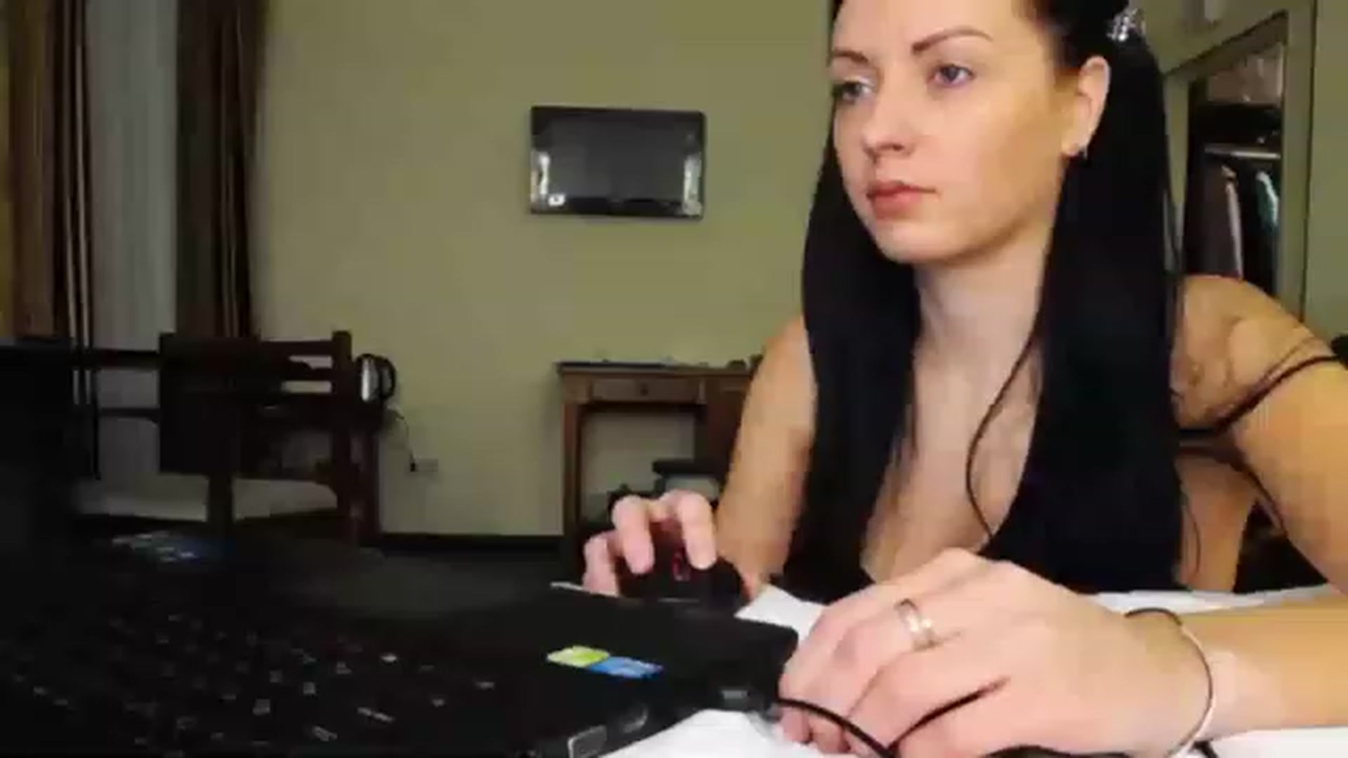 Gallery image thumbnail from Ur_kittycat's myfreecams stream on, 01/21/2023, 16:14 image 11 of 20