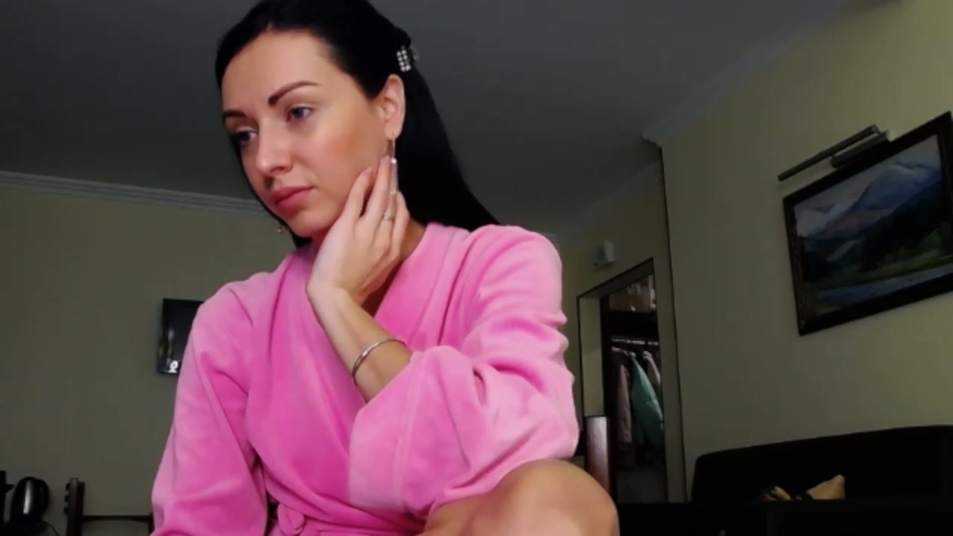 Gallery image thumbnail from Ur_kittycat's myfreecams stream on, 02/10/2023, 16:24 image 10 of 20