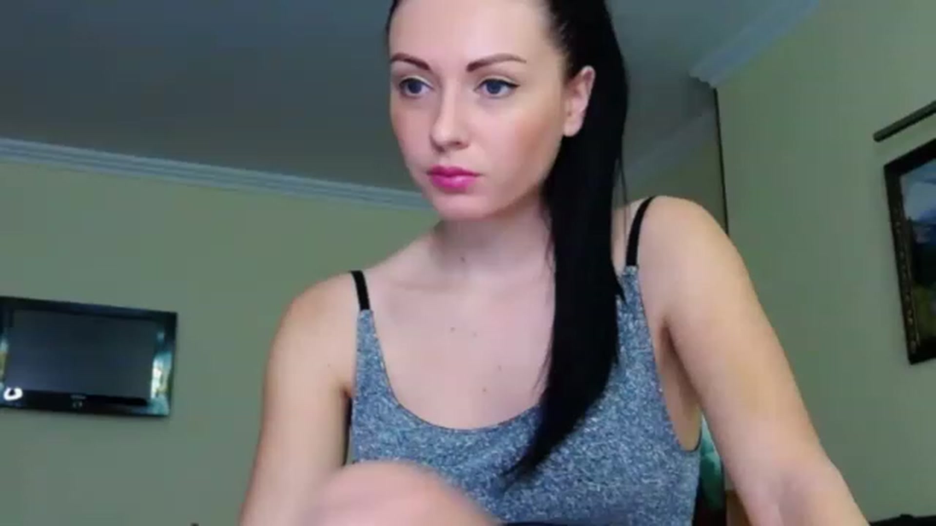 Gallery image thumbnail from Ur_kittycat's myfreecams stream on, 03/02/2023, 16:57 image 18 of 20