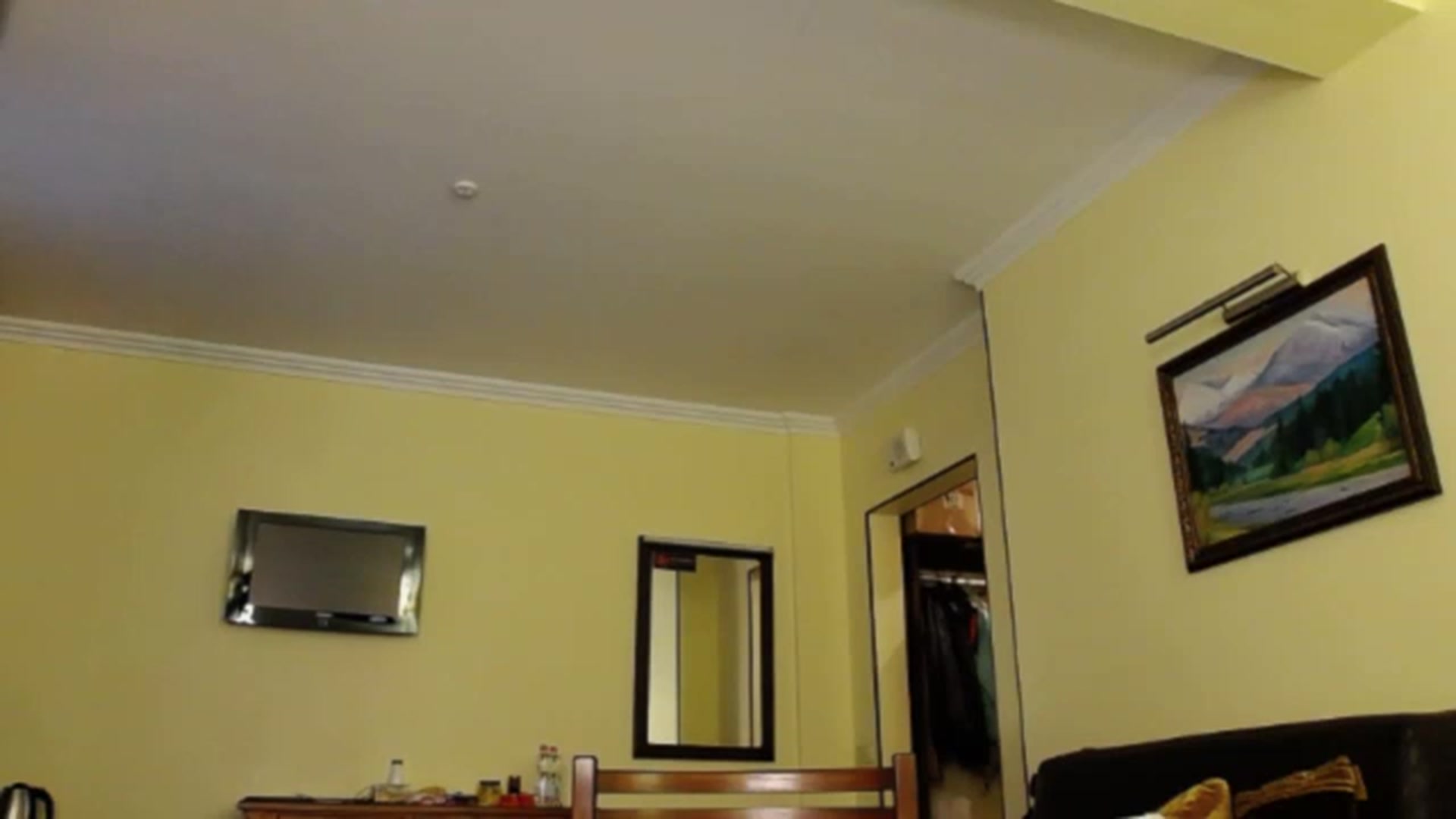 Gallery image thumbnail from Ur_kittycat's myfreecams stream on, 03/06/2023, 16:34 image 14 of 20