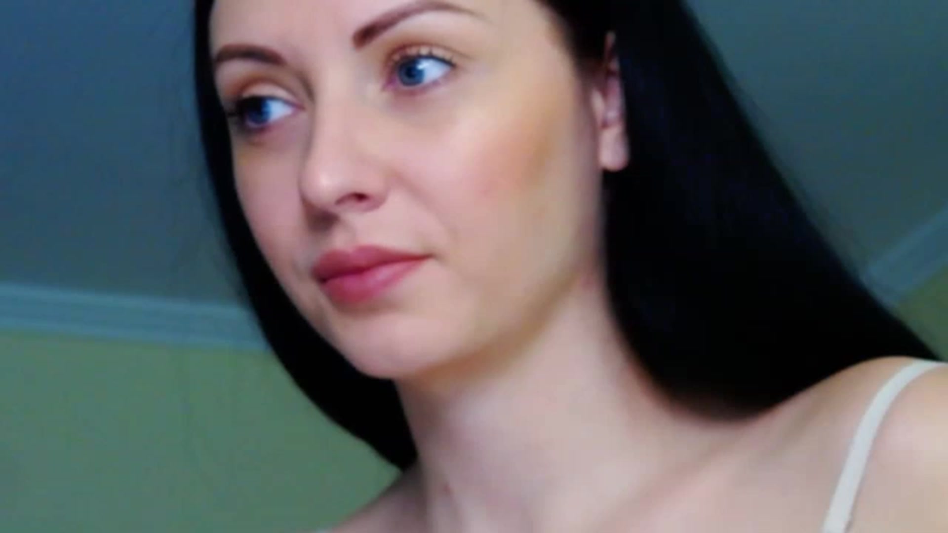 Gallery image thumbnail from Ur_kittycat's myfreecams stream on, 03/25/2023, 15:56 image 12 of 20