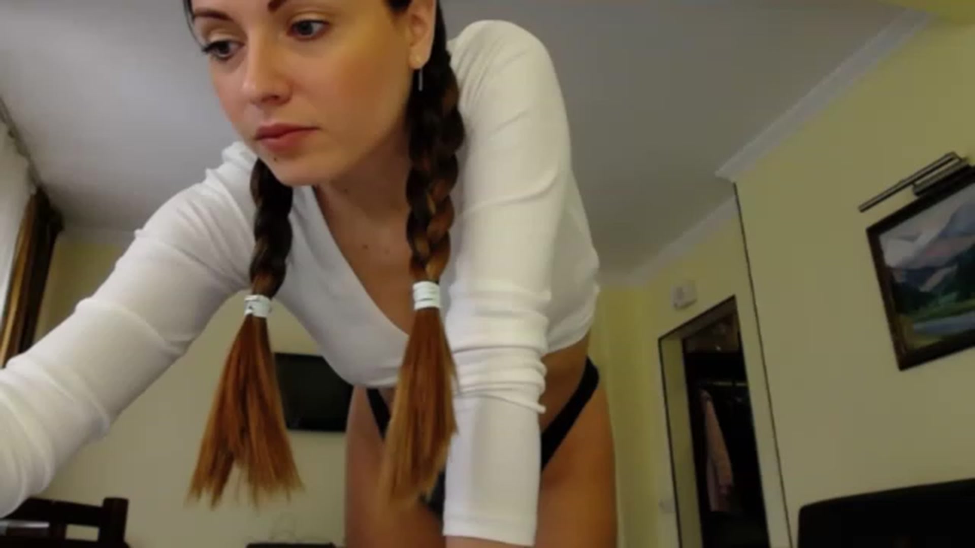 Gallery image thumbnail from Ur_kittycat's myfreecams stream on, 05/06/2023, 14:25 image 16 of 20