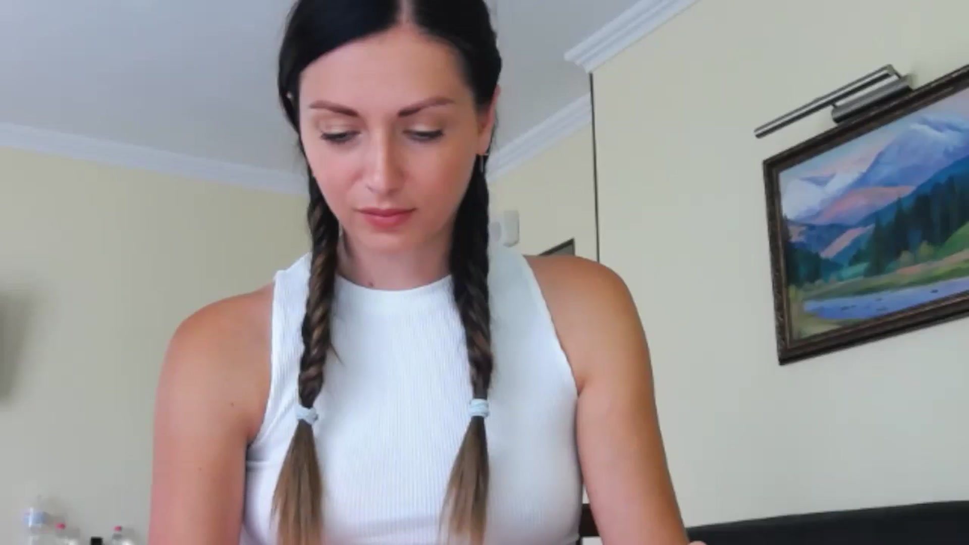 Gallery image thumbnail from Ur_kittycat's myfreecams stream on, 07/31/2023, 15:39 image 10 of 20