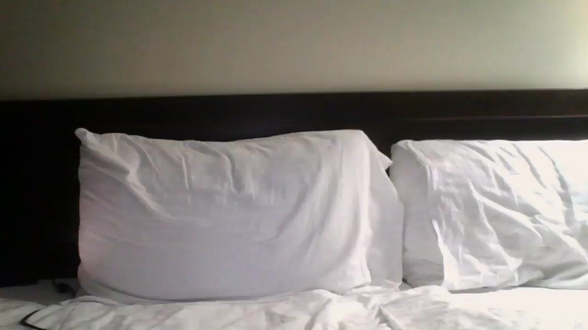 Gallery image thumbnail from Ur_kittycat's myfreecams stream on, 01/13/2024, 16:22 image 4 of 20