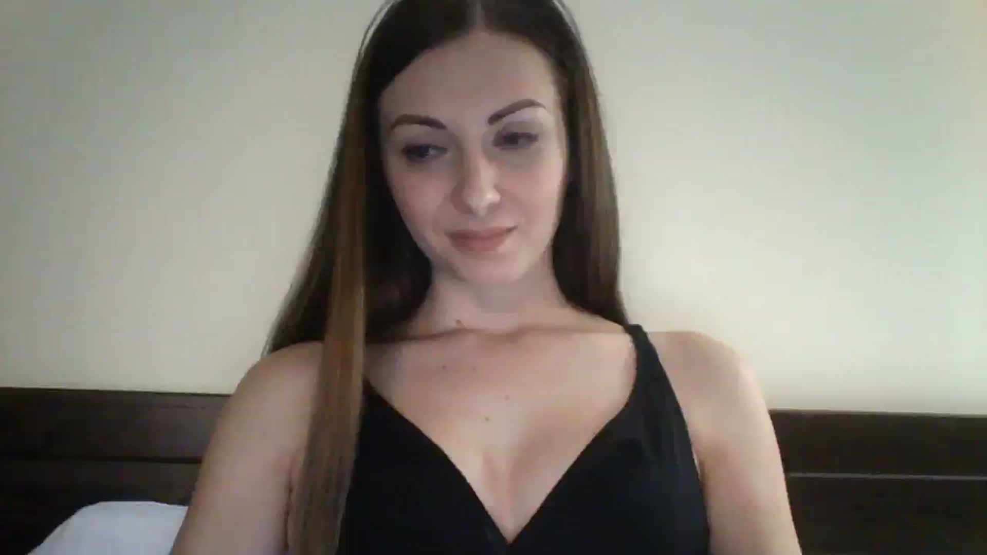 Gallery image thumbnail from Ur_kittycat's myfreecams stream on, 01/23/2024, 15:55 image 19 of 20
