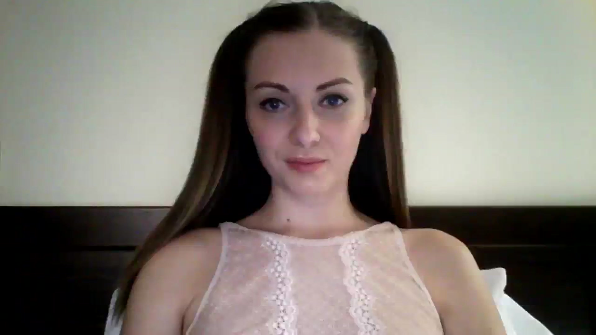 Gallery image thumbnail from Ur_kittycat's myfreecams stream on, 02/10/2024, 17:24 image 2 of 20