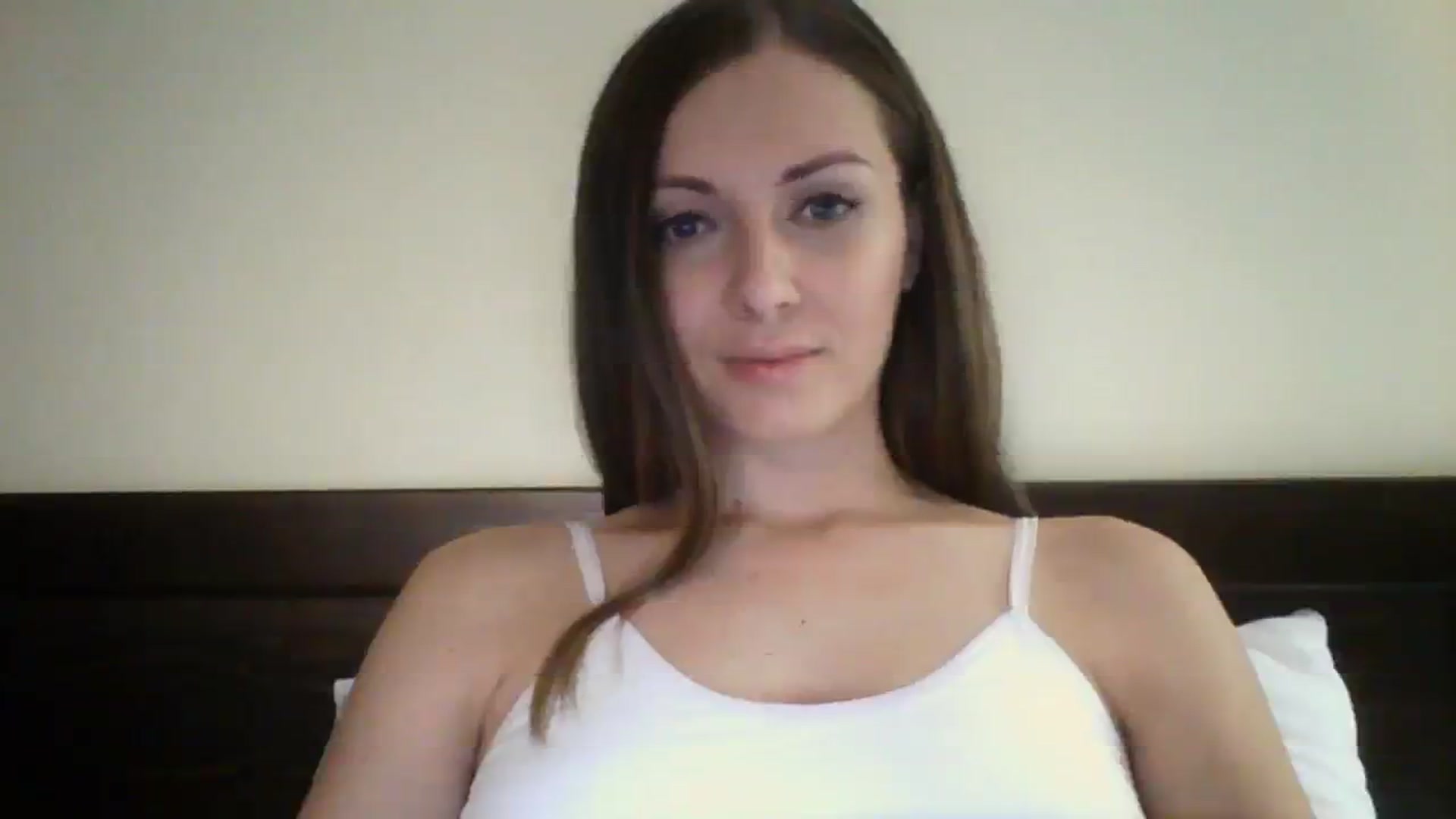 Gallery image thumbnail from Ur_kittycat's myfreecams stream on, 02/14/2024, 19:57 image 2 of 20