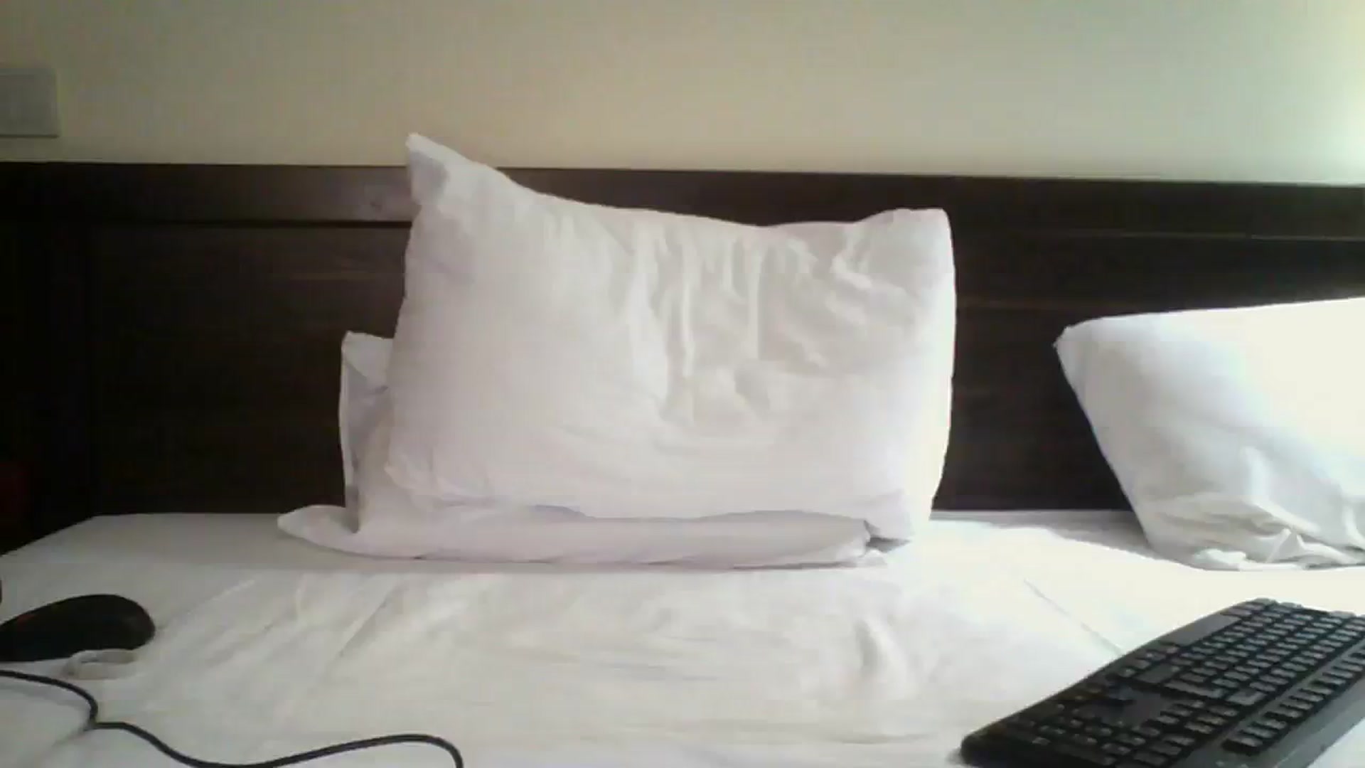 Gallery image thumbnail from Ur_kittycat's myfreecams stream on, 02/16/2024, 20:34 image 3 of 20
