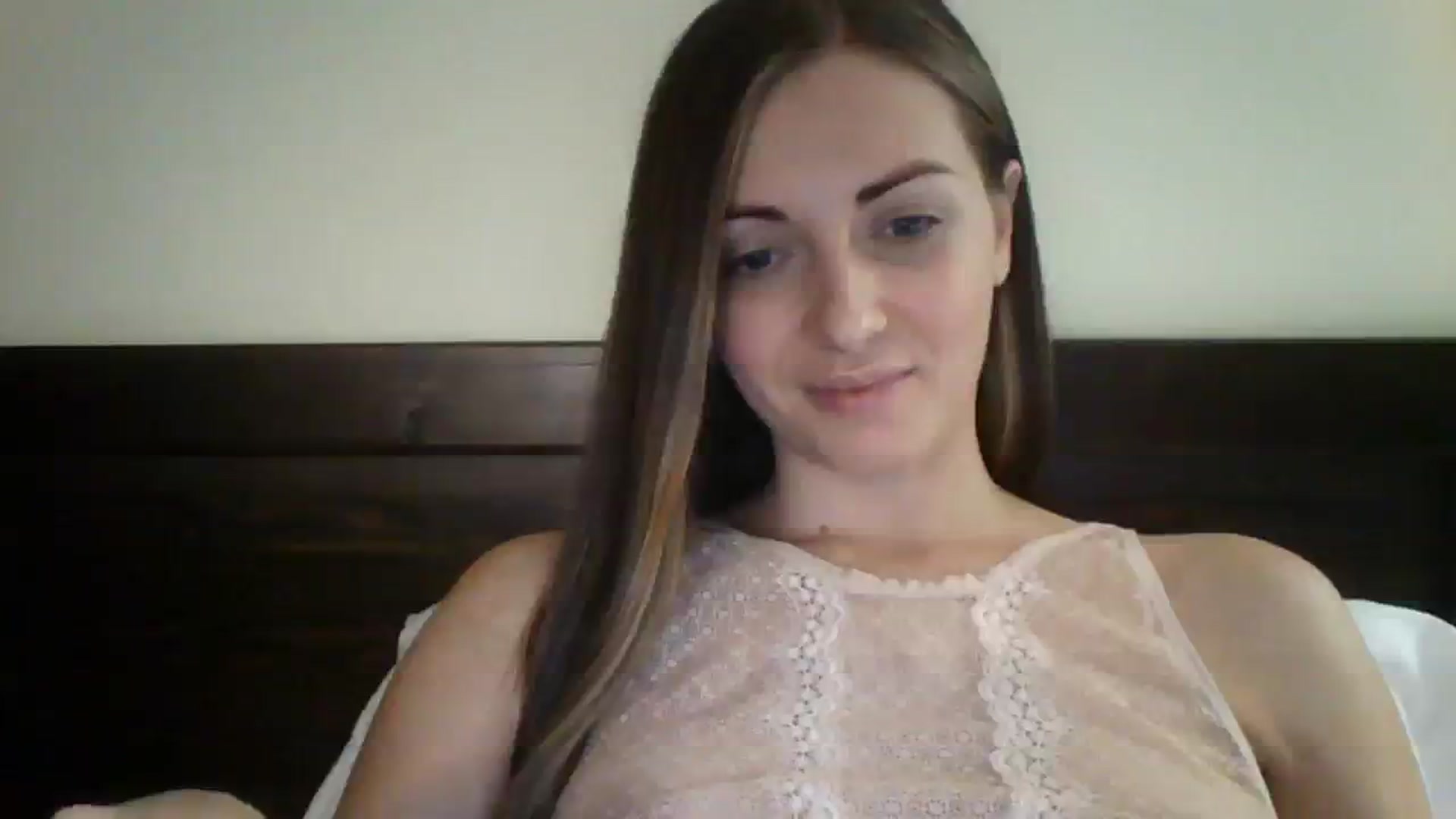Gallery image thumbnail from Ur_kittycat's myfreecams stream on, 02/25/2024, 17:56 image 7 of 20