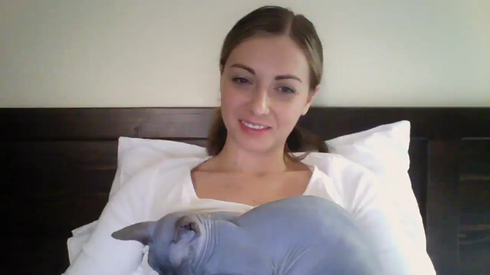 Gallery image thumbnail from Ur_kittycat's myfreecams stream on, 03/08/2024, 16:54 image 3 of 20