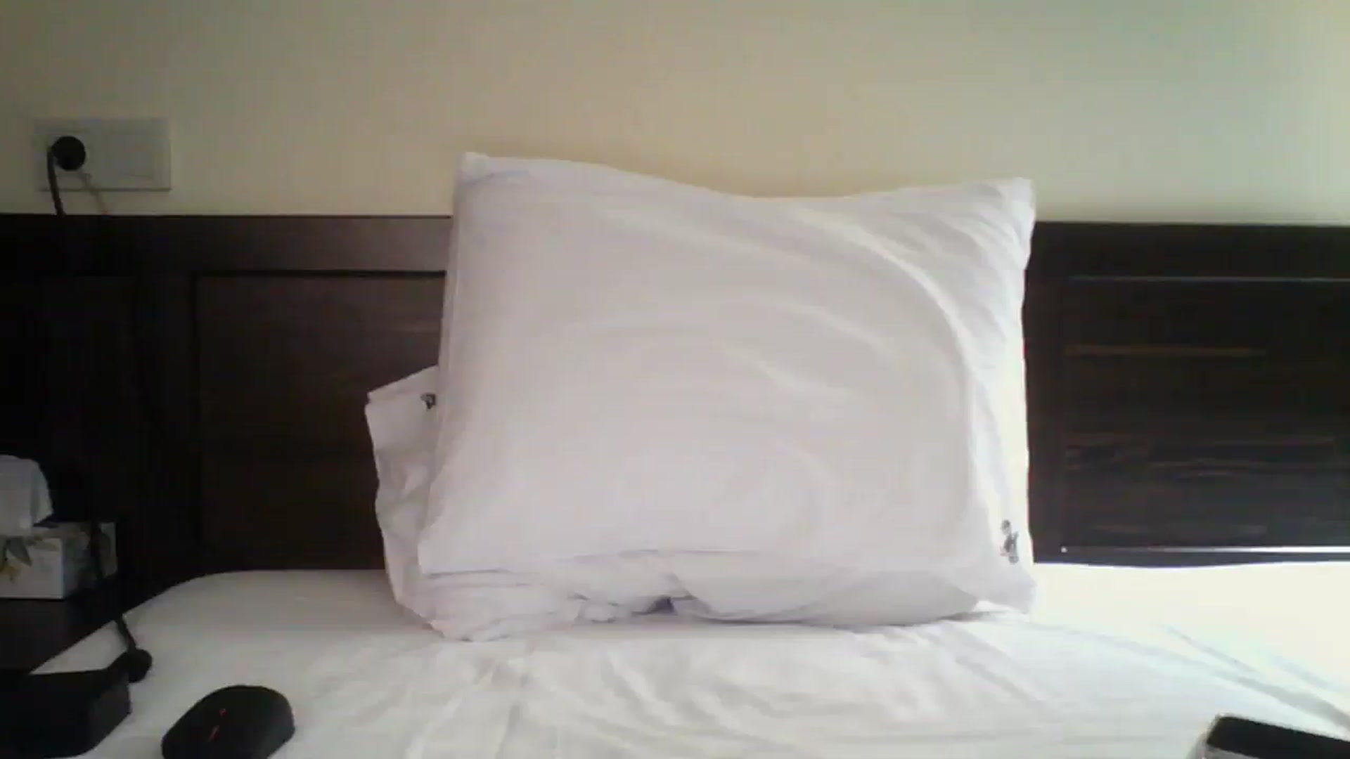 Gallery image thumbnail from Ur_kittycat's myfreecams stream on, 03/08/2024, 16:54 image 8 of 20