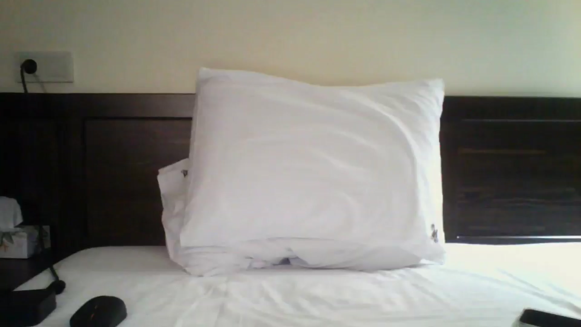 Gallery image thumbnail from Ur_kittycat's myfreecams stream on, 03/08/2024, 16:54 image 7 of 20