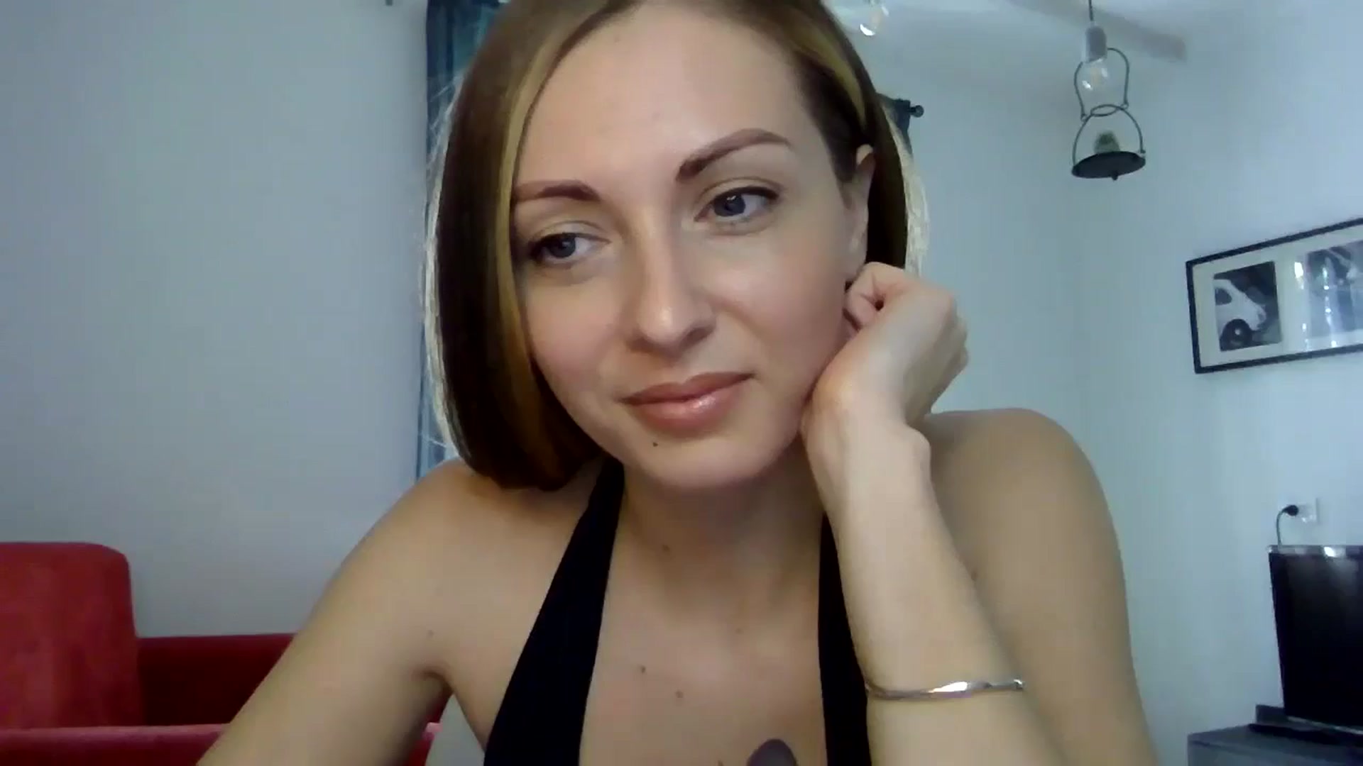 Gallery image thumbnail from Ur_kittycat's myfreecams stream on, 05/24/2024, 12:26 image 13 of 20