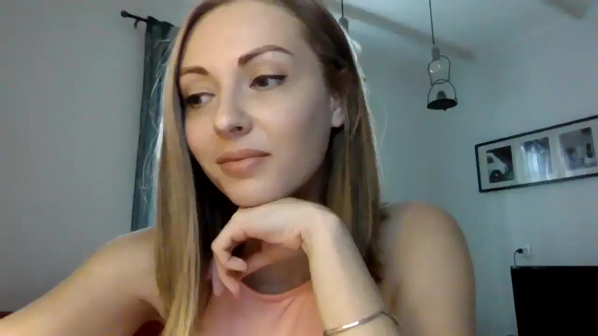 Gallery image thumbnail from Ur_kittycat's myfreecams stream on, 05/30/2024, 14:46 image 1 of 20