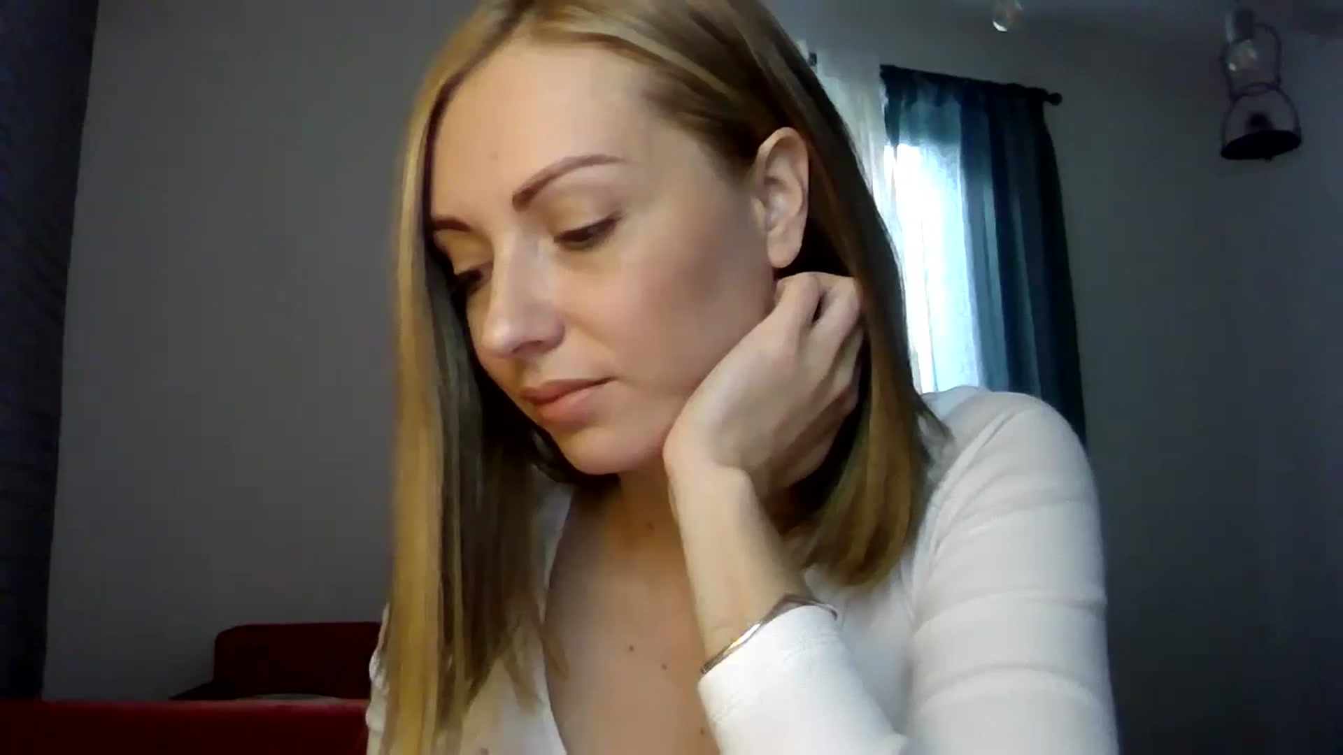 Gallery image thumbnail from Ur_kittycat's myfreecams stream on, 06/03/2024, 13:25 image 13 of 20