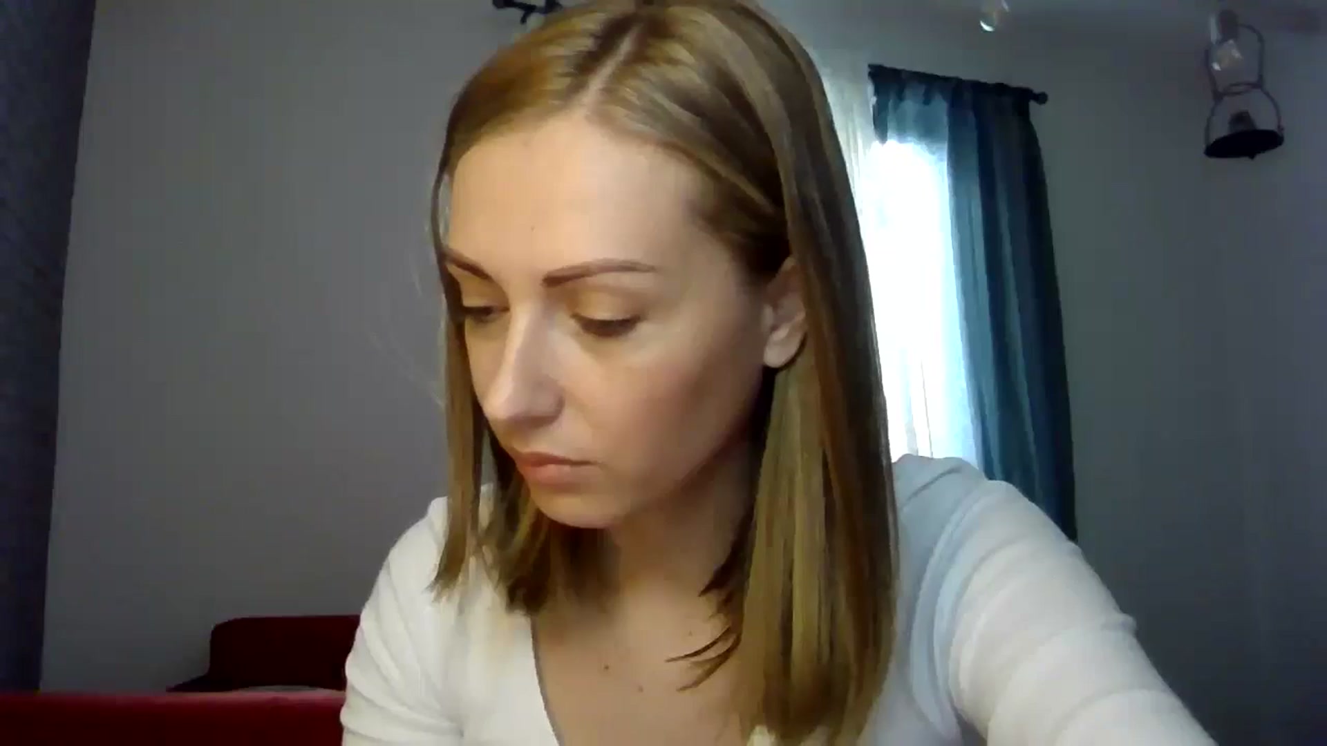 Gallery image thumbnail from Ur_kittycat's myfreecams stream on, 06/03/2024, 13:25 image 10 of 20
