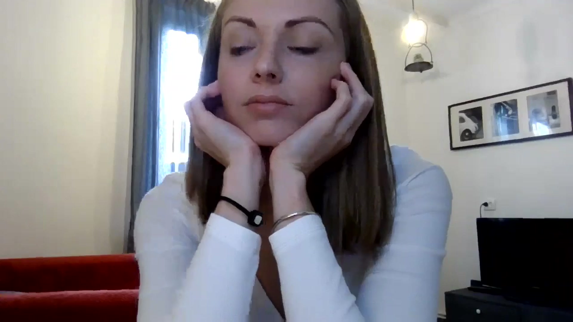 Gallery image thumbnail from Ur_kittycat's myfreecams stream on, 06/03/2024, 14:09 image 17 of 20