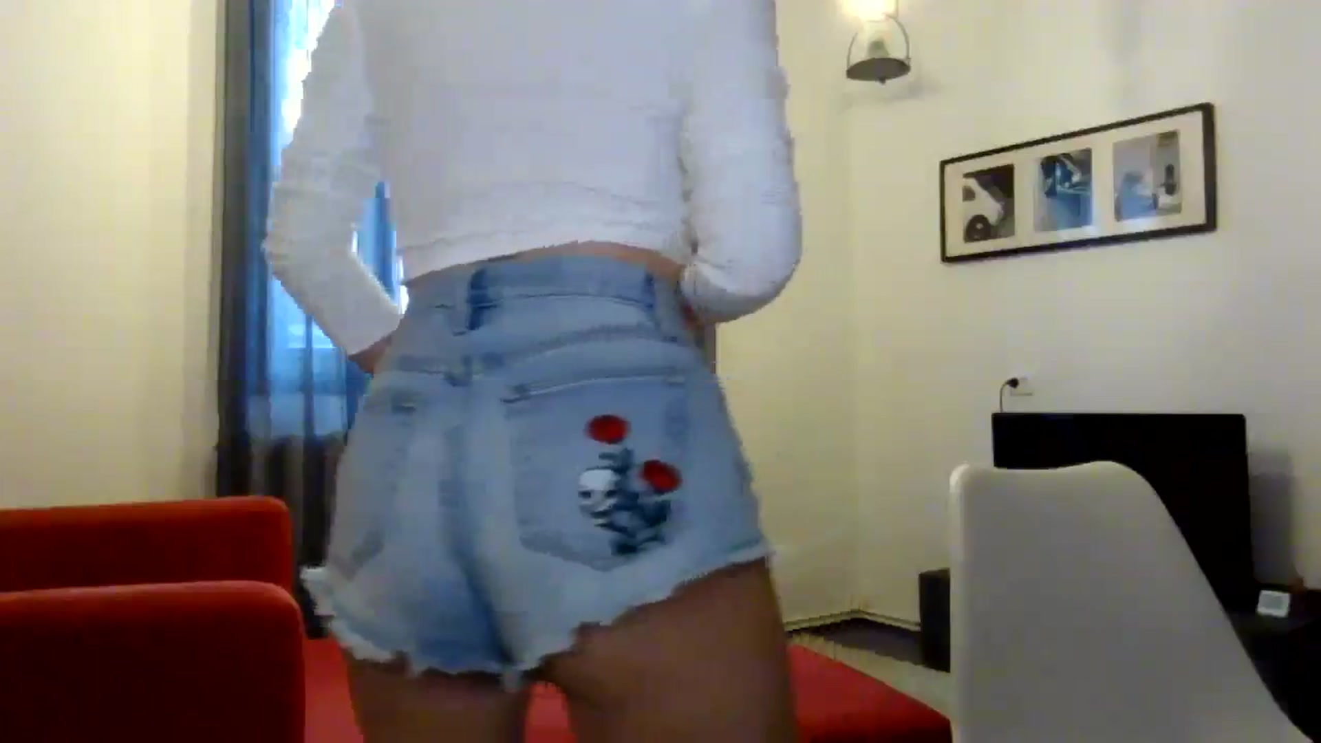 Gallery image thumbnail from Ur_kittycat's myfreecams stream on, 06/08/2024, 12:30 image 10 of 20