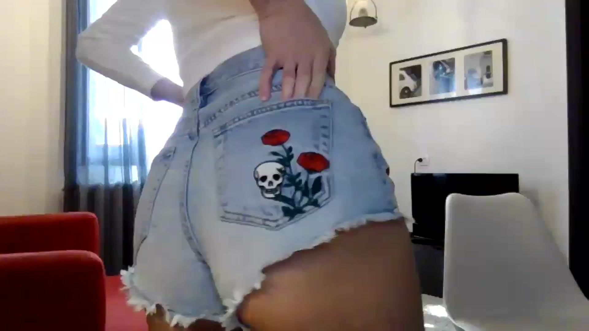 Gallery image thumbnail from Ur_kittycat's myfreecams stream on, 06/08/2024, 13:18 image 11 of 20