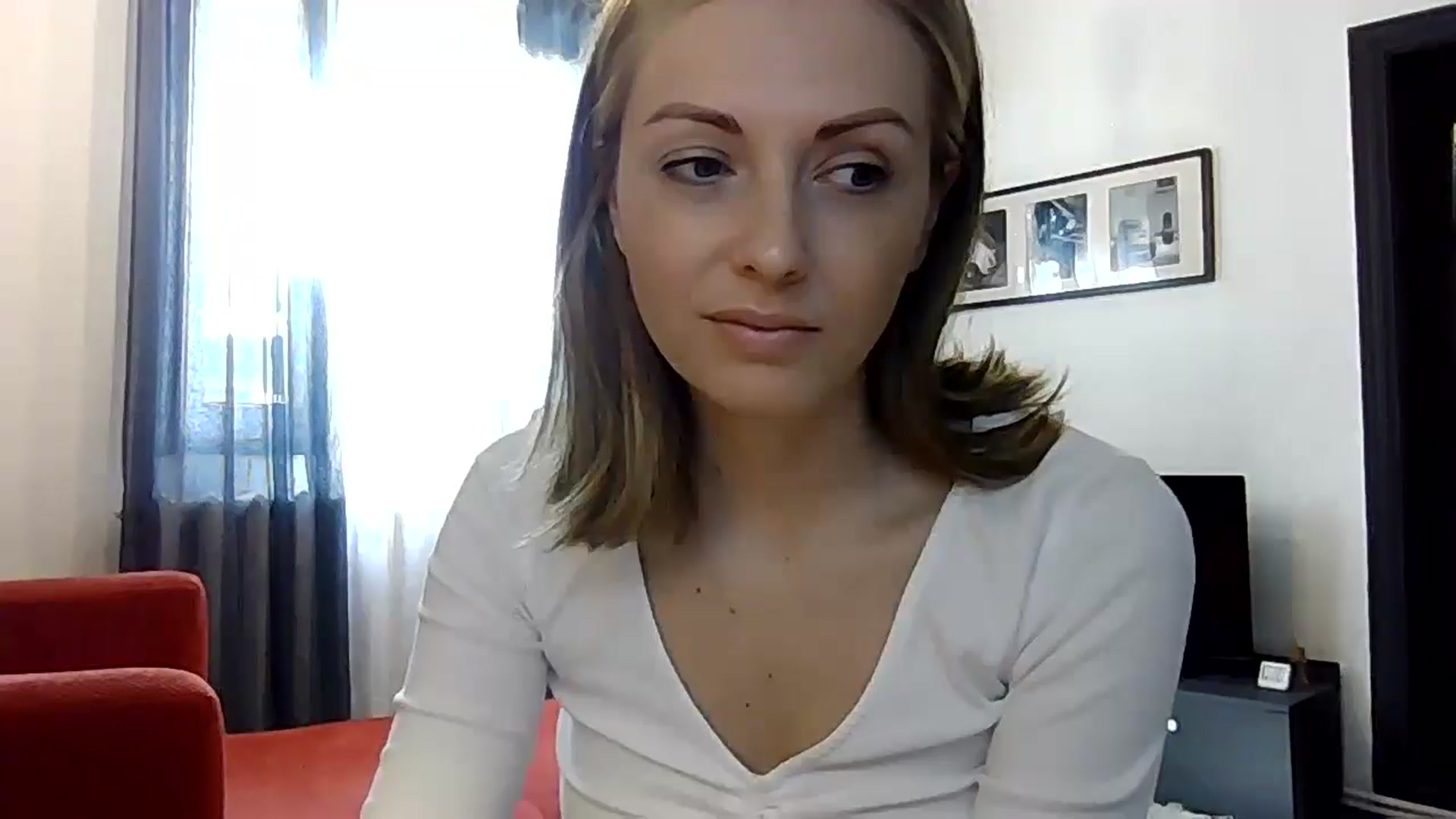 Gallery image thumbnail from Ur_kittycat's myfreecams stream on, 06/08/2024, 13:51 image 9 of 20