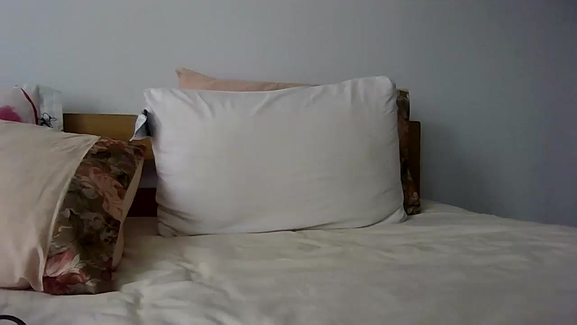 Gallery image thumbnail from Ur_kittycat's myfreecams stream on, 08/05/2024, 14:27 image 11 of 20