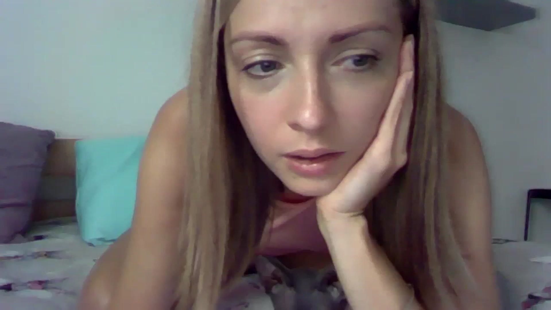 Gallery image thumbnail from Ur_kittycat's myfreecams stream on, 09/07/2024, 16:24 image 20 of 20