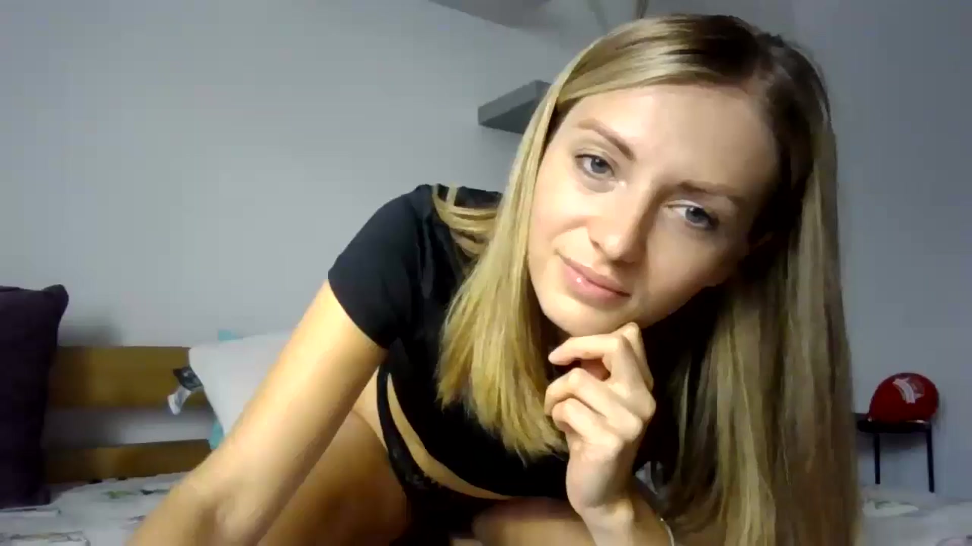 Gallery image thumbnail from Ur_kittycat's myfreecams stream on, 09/12/2024, 13:38 image 18 of 20
