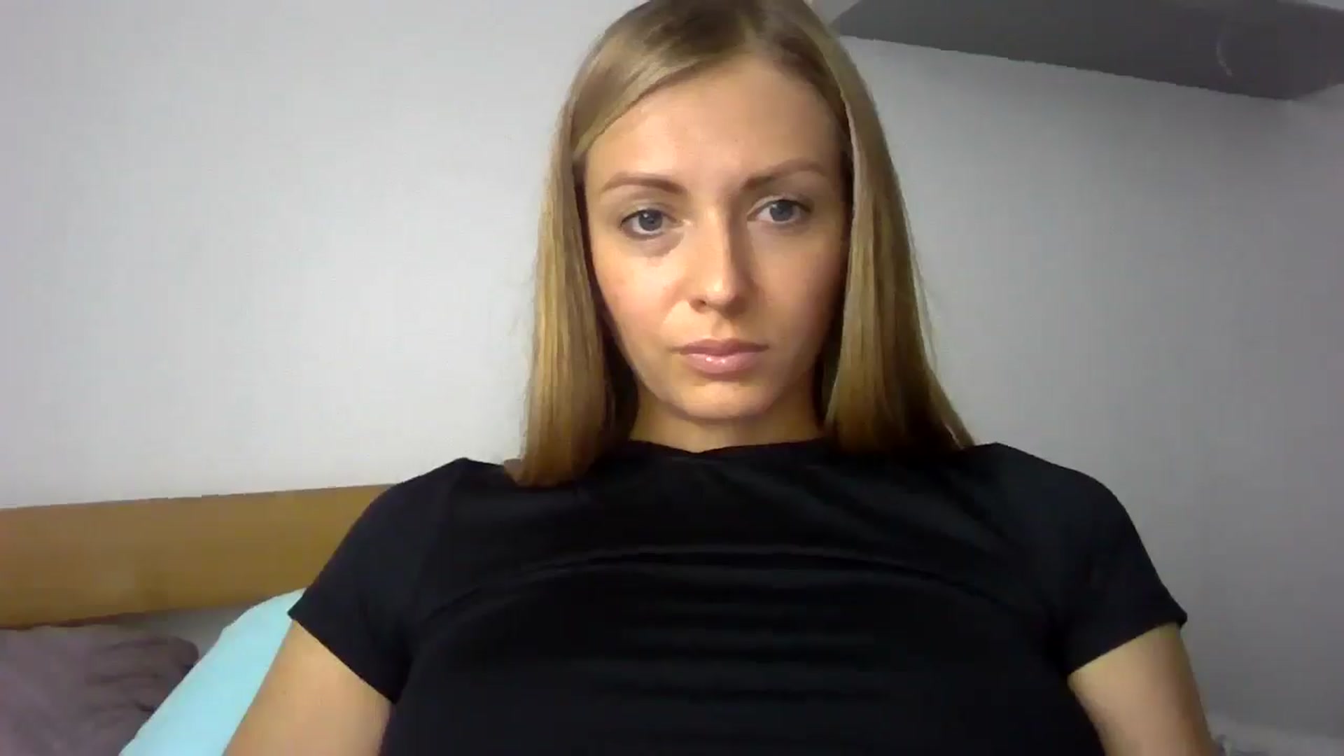 Gallery image thumbnail from Ur_kittycat's myfreecams stream on, 09/12/2024, 14:51 image 15 of 20
