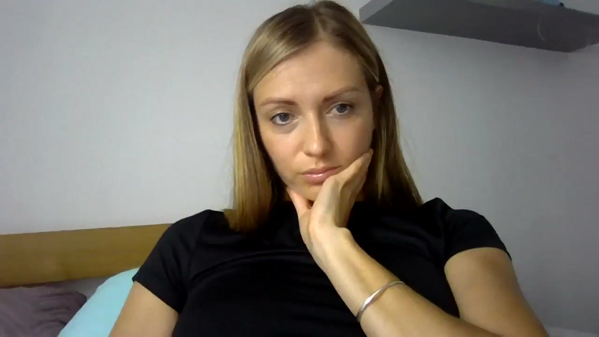 Gallery image thumbnail from Ur_kittycat's myfreecams stream on, 09/12/2024, 14:51 image 18 of 20