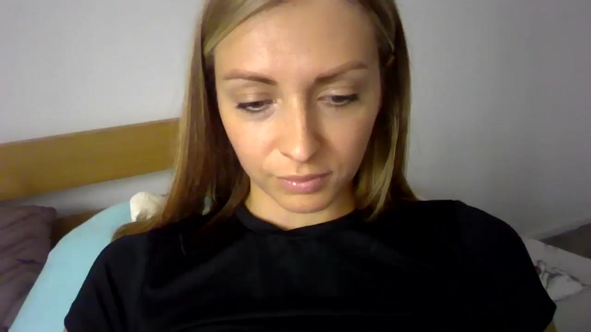 Gallery image thumbnail from Ur_kittycat's myfreecams stream on, 09/12/2024, 14:51 image 20 of 20
