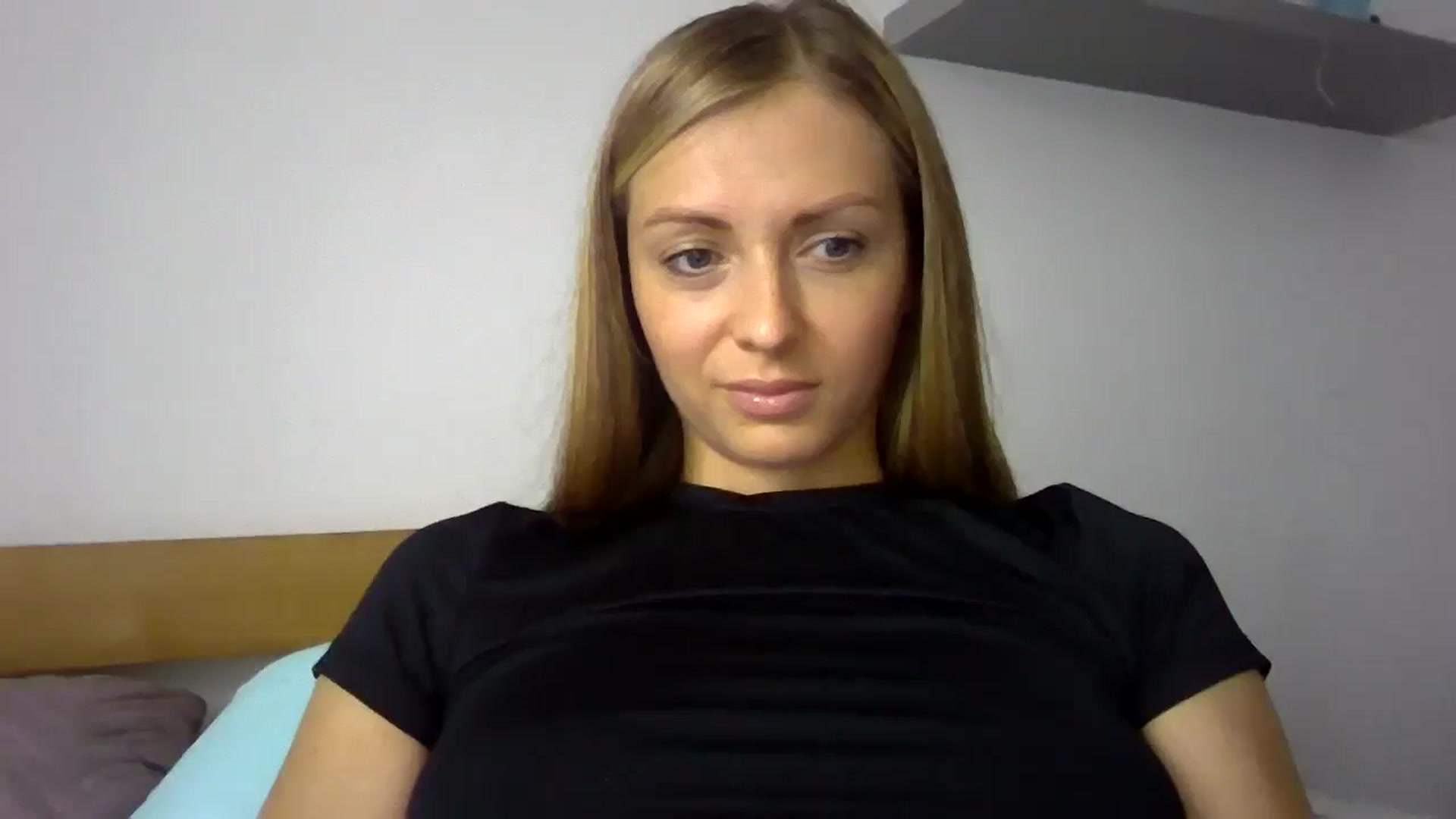 Gallery image thumbnail from Ur_kittycat's myfreecams stream on, 09/12/2024, 14:51 image 8 of 20