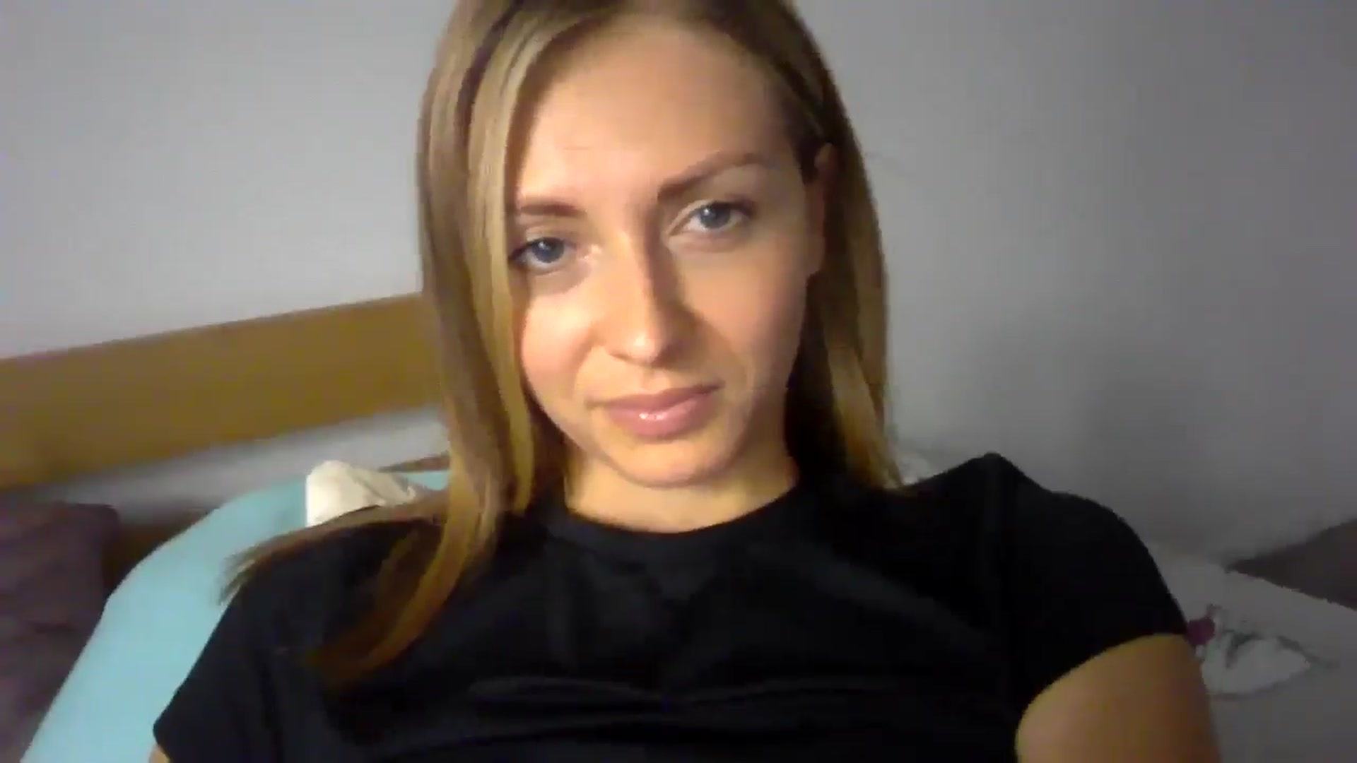Gallery image thumbnail from Ur_kittycat's myfreecams stream on, 09/12/2024, 15:47 image 2 of 20