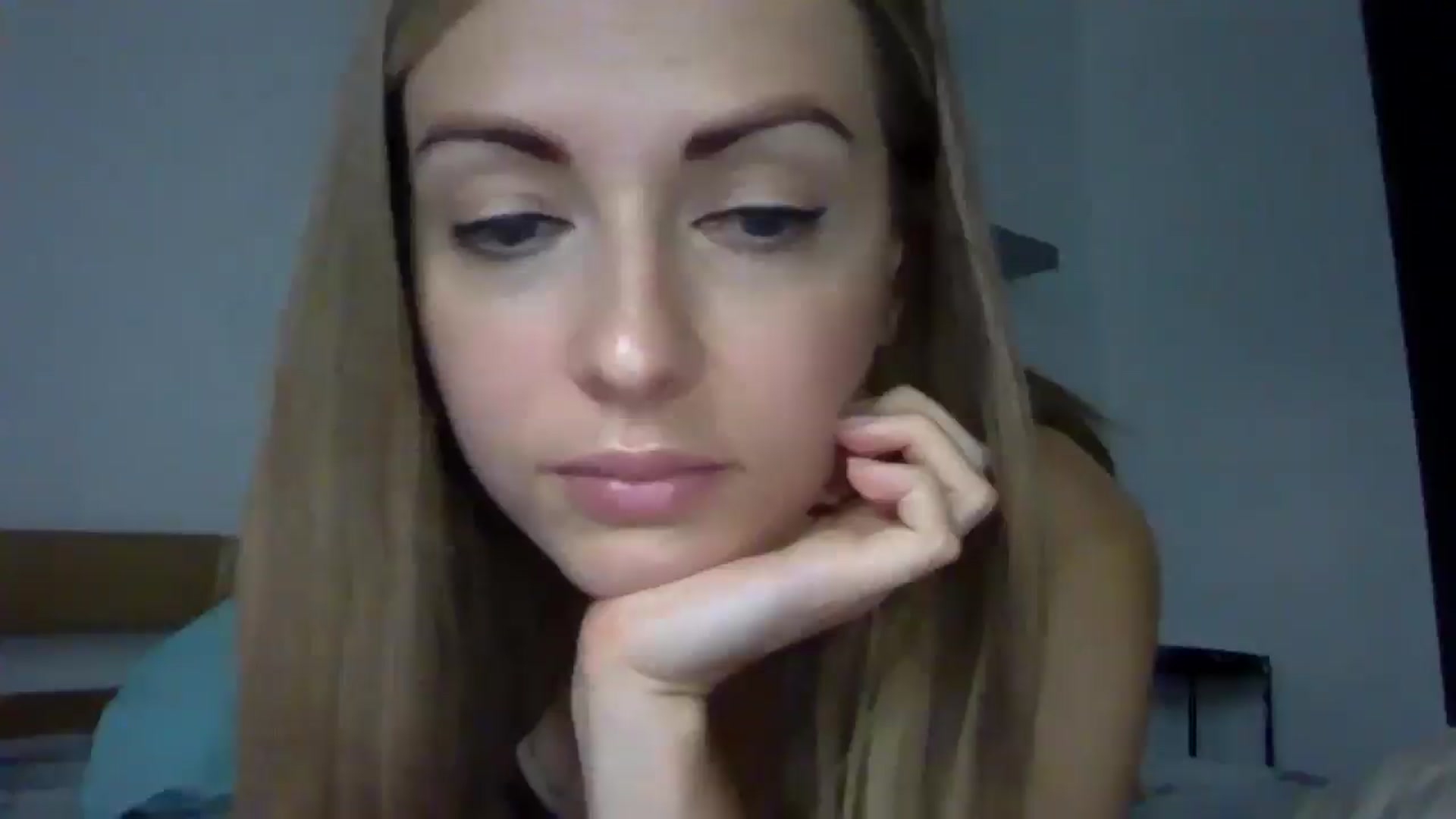 Gallery image thumbnail from Ur_kittycat's myfreecams stream on, 09/13/2024, 16:07 image 15 of 20