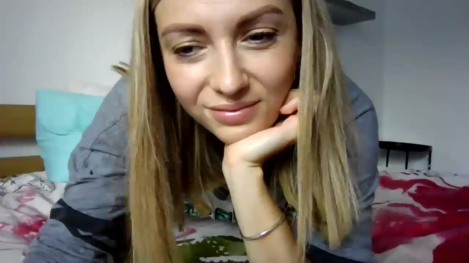 Gallery image thumbnail from Ur_kittycat's myfreecams stream on, 10/26/2024, 13:27 image 18 of 20