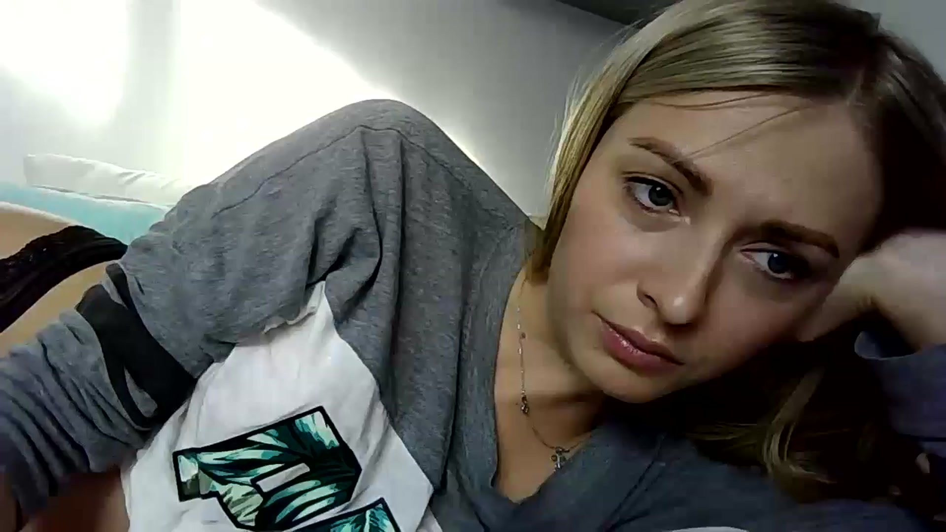 Gallery image thumbnail from Ur_kittycat's myfreecams stream on, 10/26/2024, 13:27 image 13 of 20