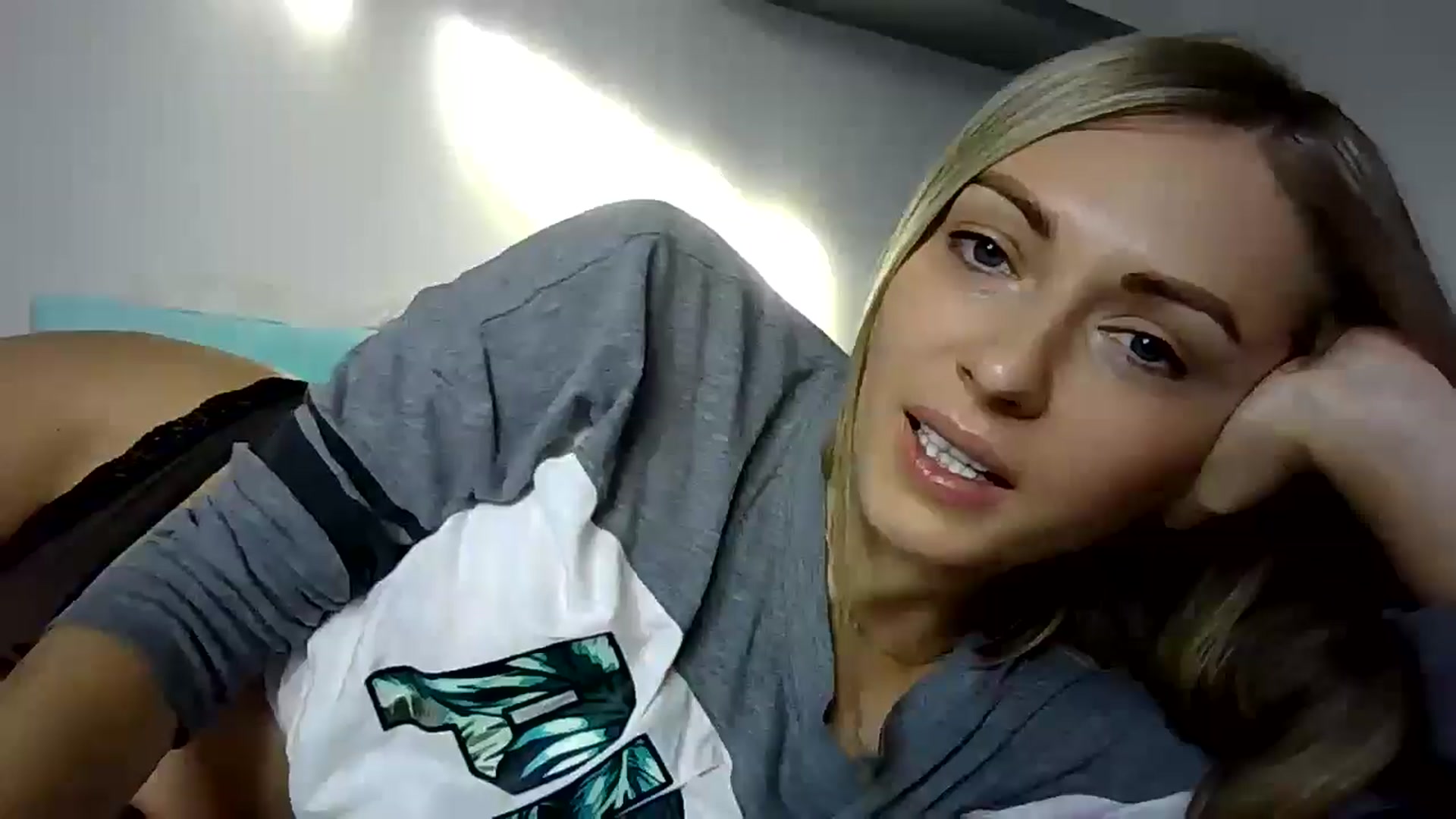 Gallery image thumbnail from Ur_kittycat's myfreecams stream on, 10/26/2024, 13:27 image 16 of 20