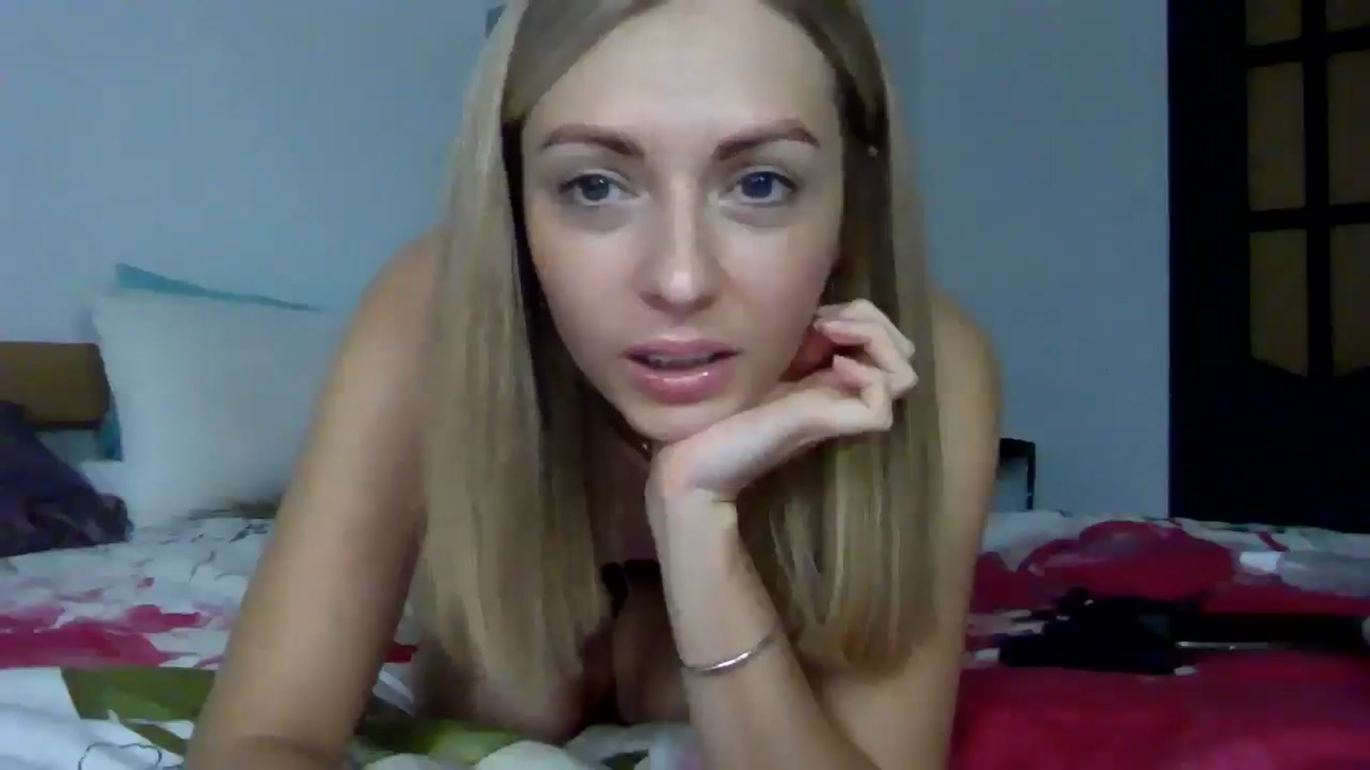 Gallery image thumbnail from Ur_kittycat's myfreecams stream on, 10/28/2024, 12:55 image 14 of 20