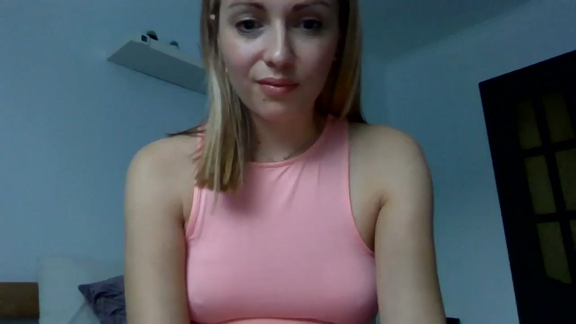 Gallery image thumbnail from Ur_kittycat's myfreecams stream on, 11/15/2024, 15:03 image 11 of 20