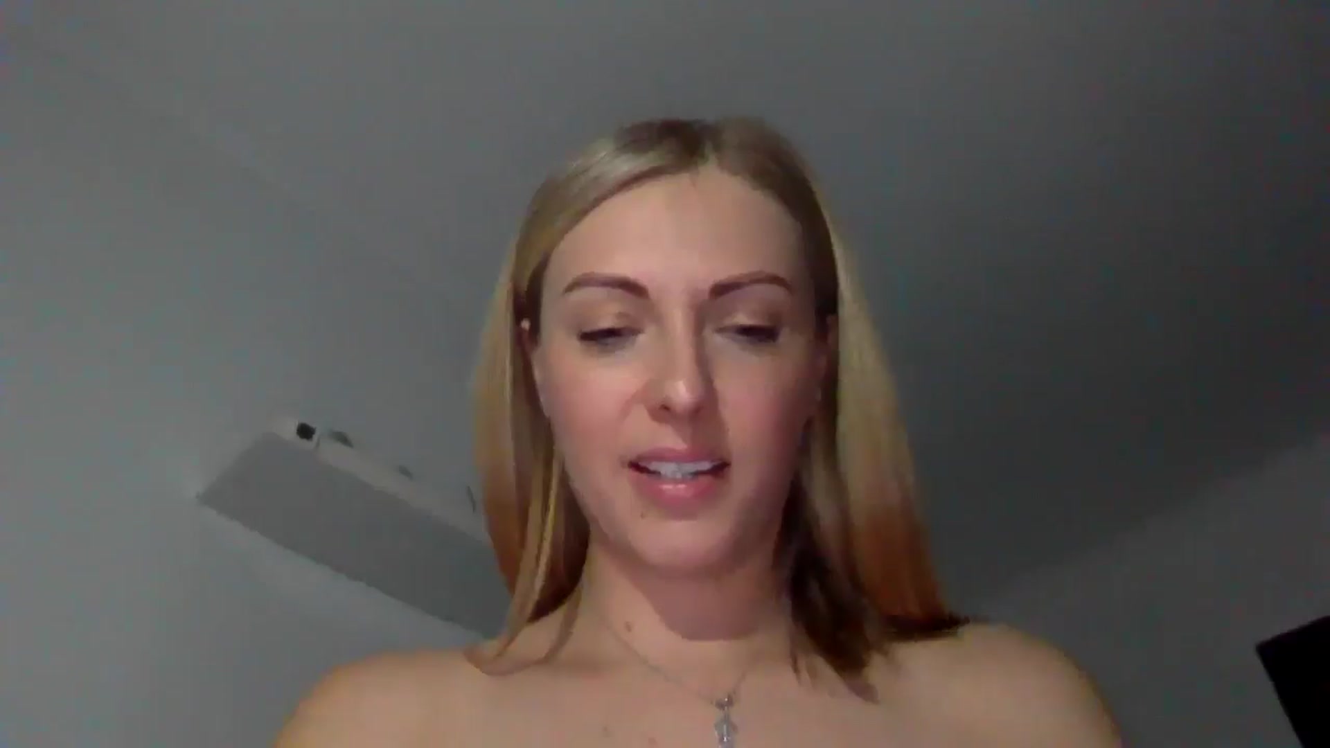 Gallery image thumbnail from Ur_kittycat's myfreecams stream on, 11/17/2024, 15:14 image 20 of 20