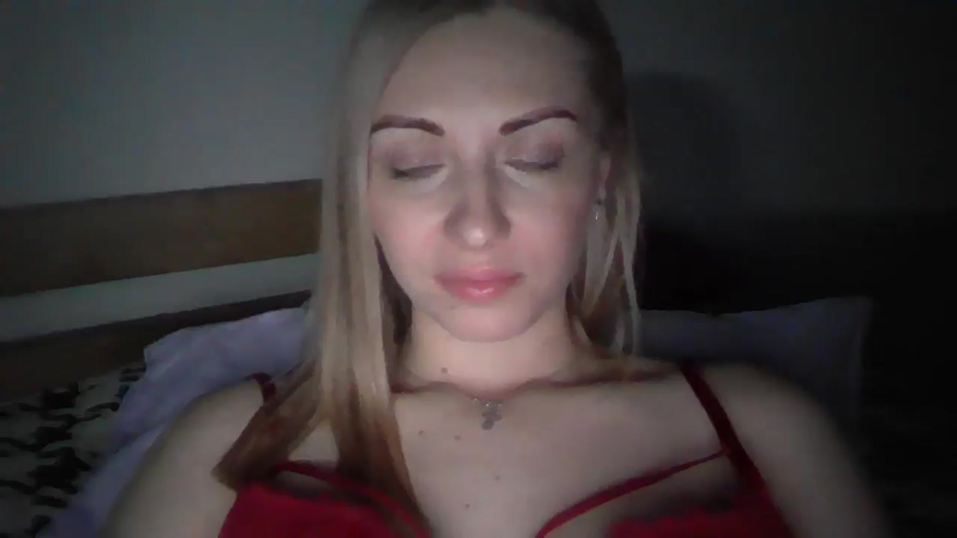 Gallery image thumbnail from Ur_kittycat's myfreecams stream on, 11/17/2024, 15:14 image 3 of 20