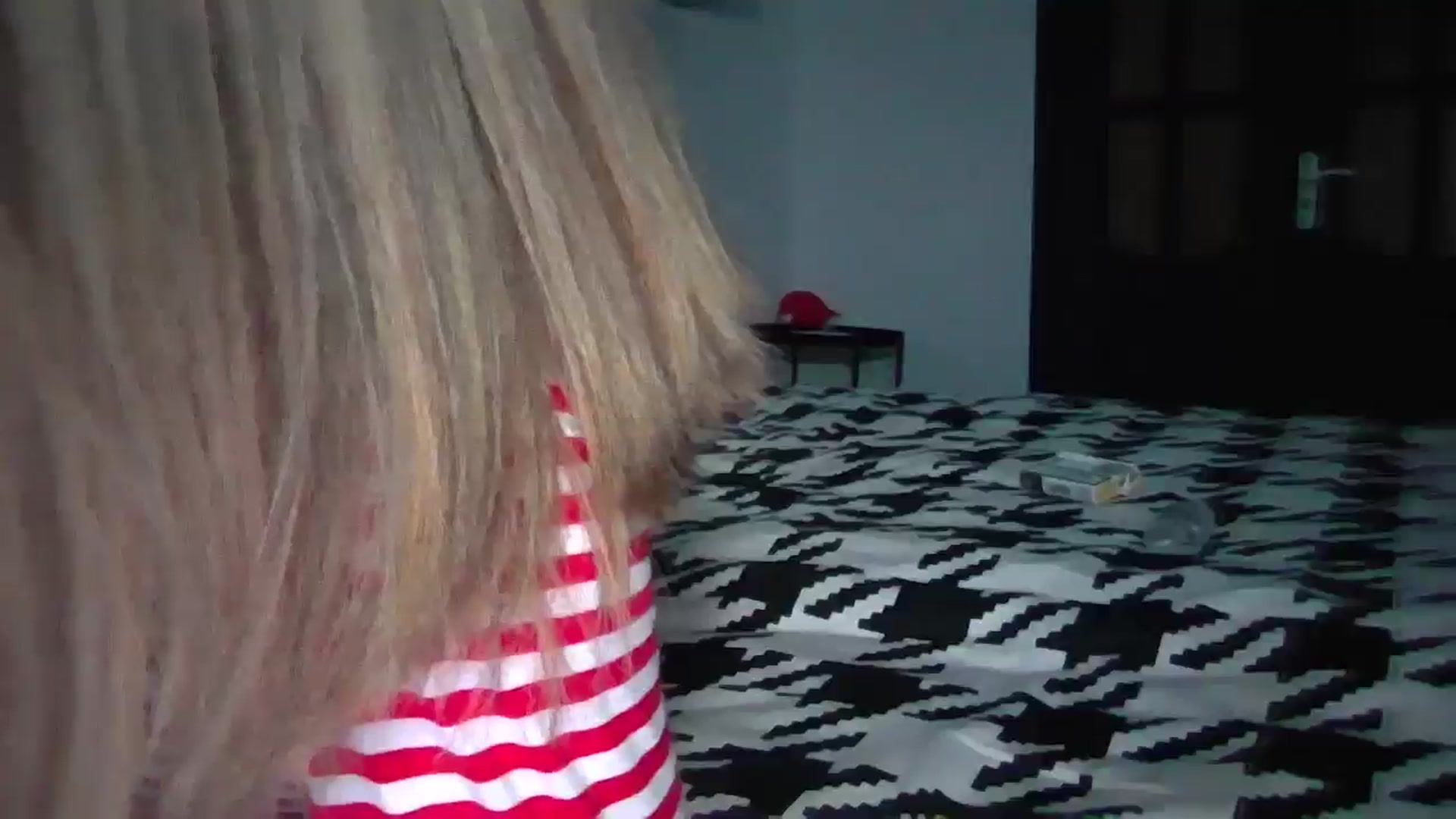 Gallery image thumbnail from Ur_kittycat's myfreecams stream on, 11/19/2024, 14:44 image 13 of 20