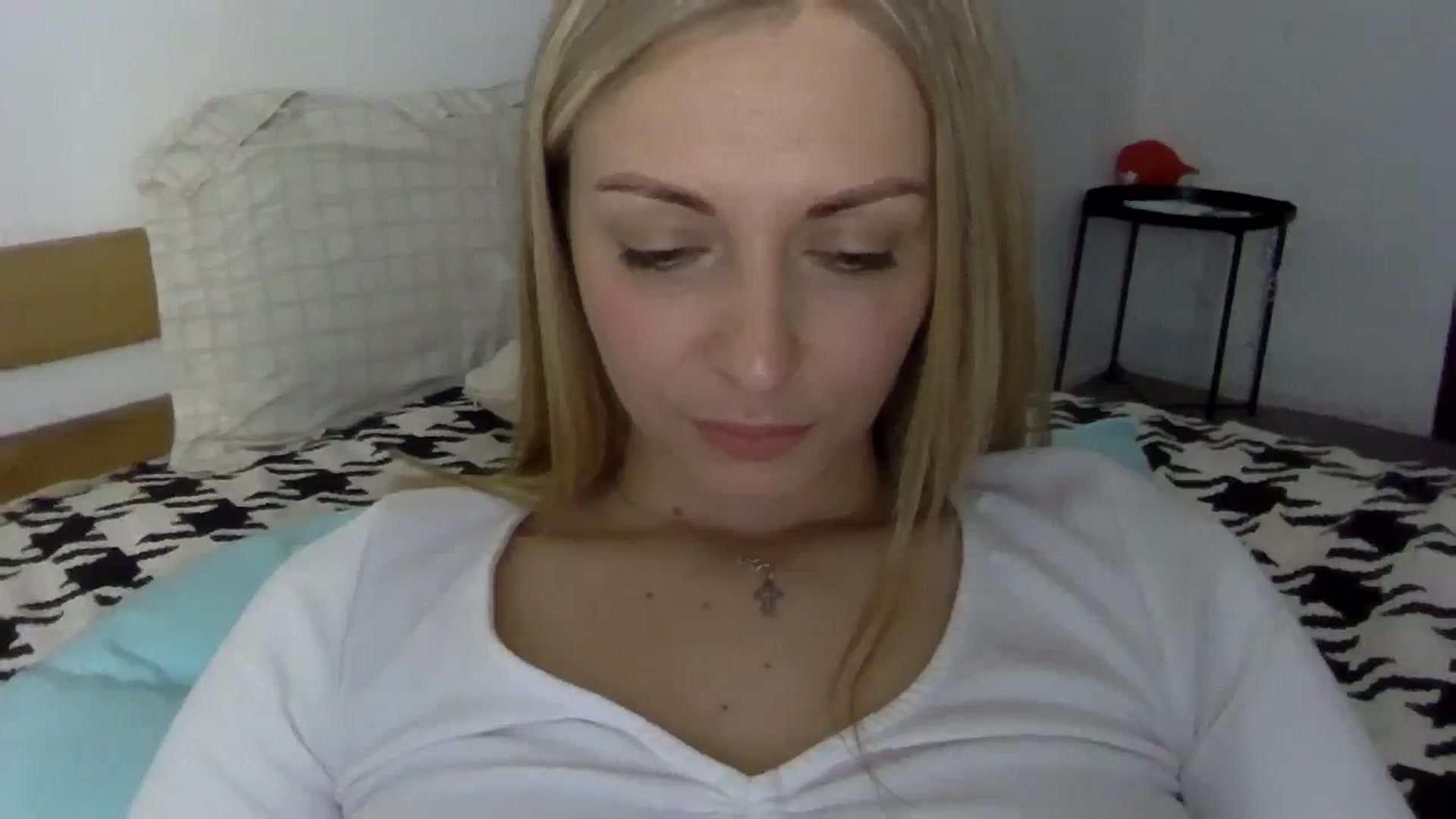 Gallery image thumbnail from Ur_kittycat's myfreecams stream on, 11/21/2024, 14:47 image 20 of 20