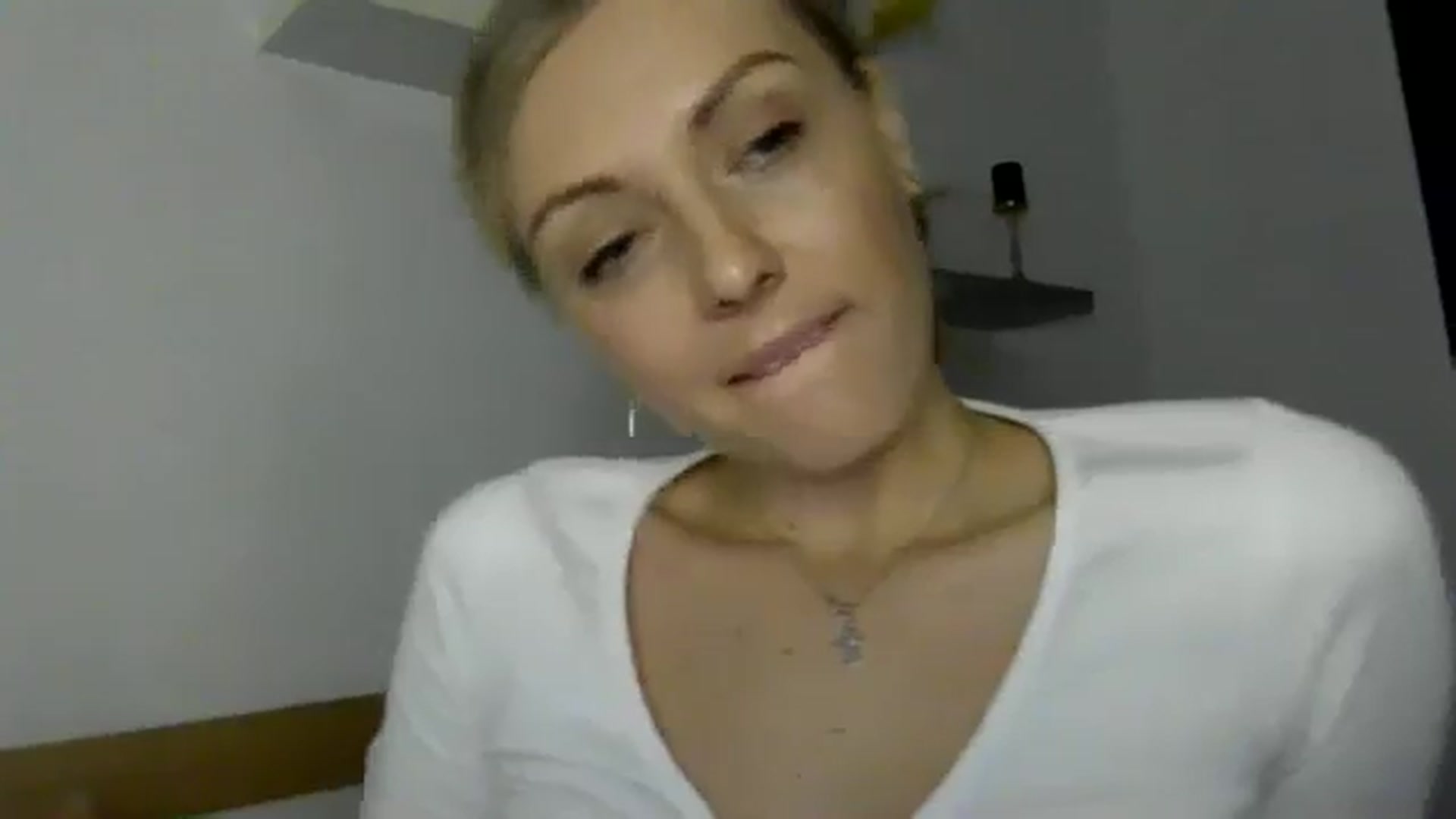 Gallery image thumbnail from Ur_kittycat's myfreecams stream on, 11/27/2024, 14:53 image 8 of 20