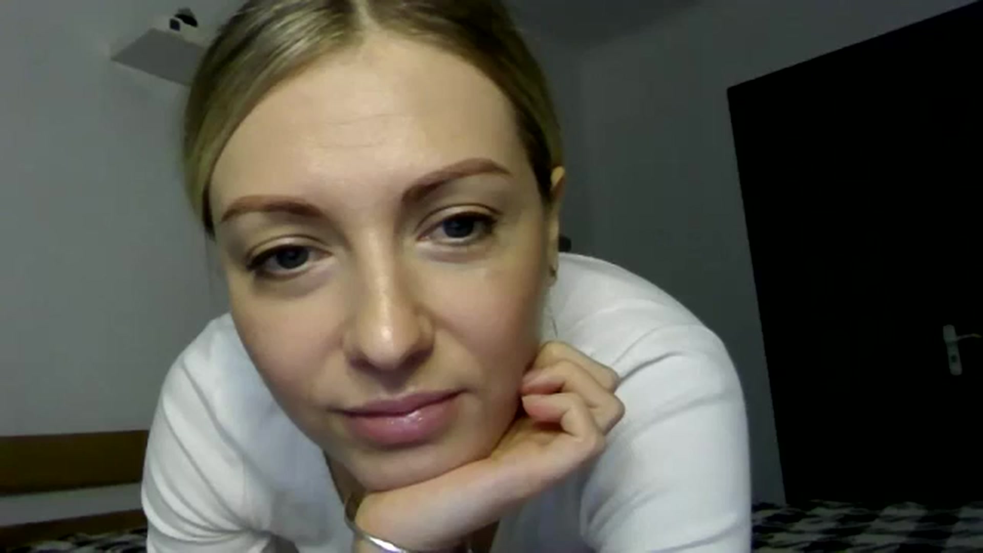 Gallery image thumbnail from Ur_kittycat's myfreecams stream on, 11/27/2024, 14:53 image 2 of 20