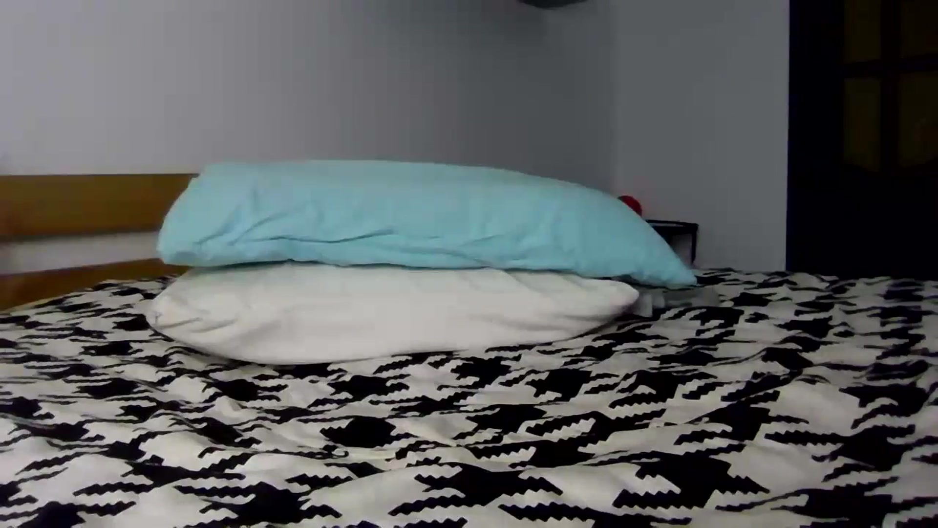 Gallery image thumbnail from Ur_kittycat's myfreecams stream on, 12/02/2024, 14:53 image 8 of 20