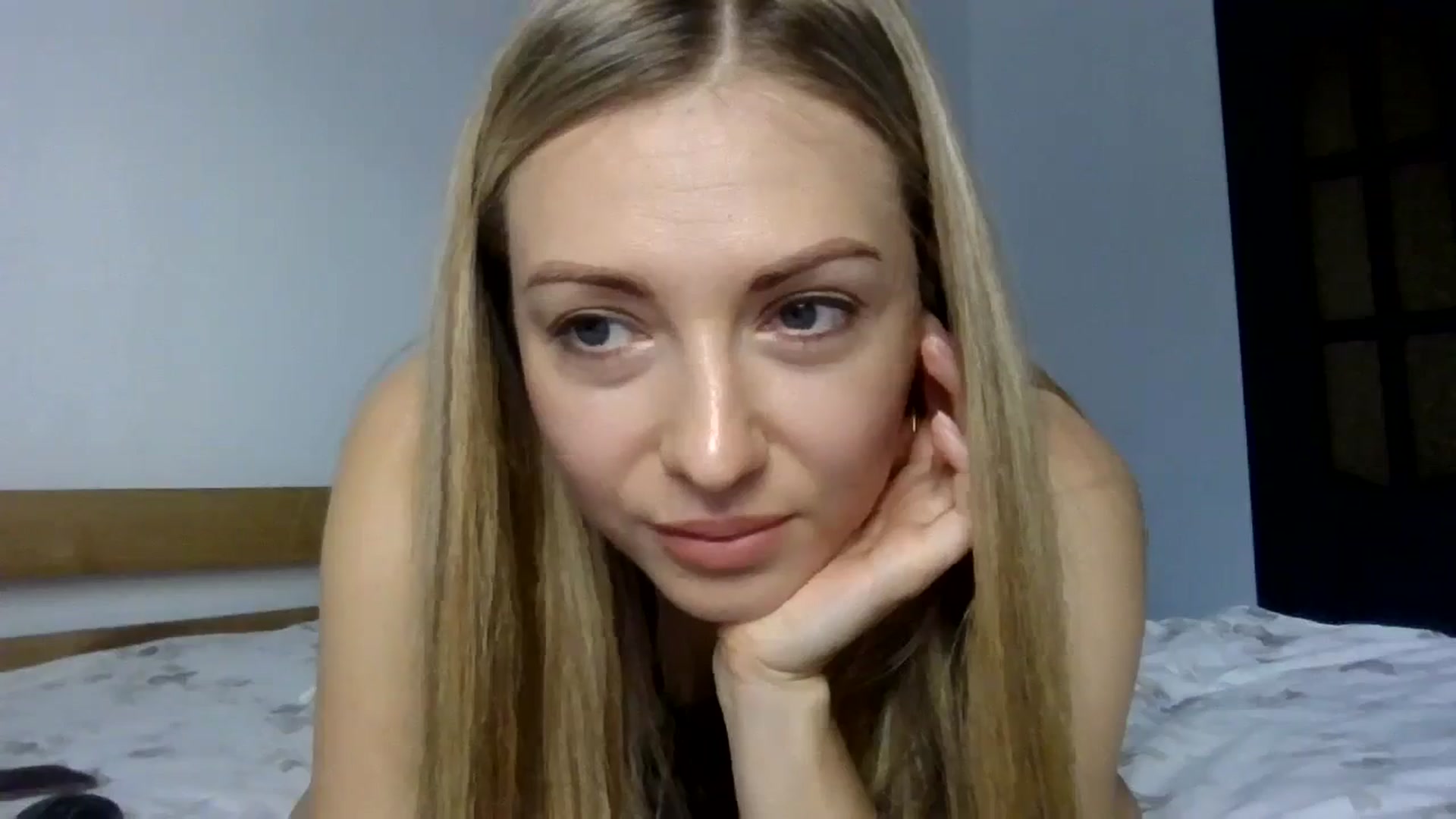 Gallery image thumbnail from Ur_kittycat's myfreecams stream on, 12/18/2024, 14:22 image 5 of 20