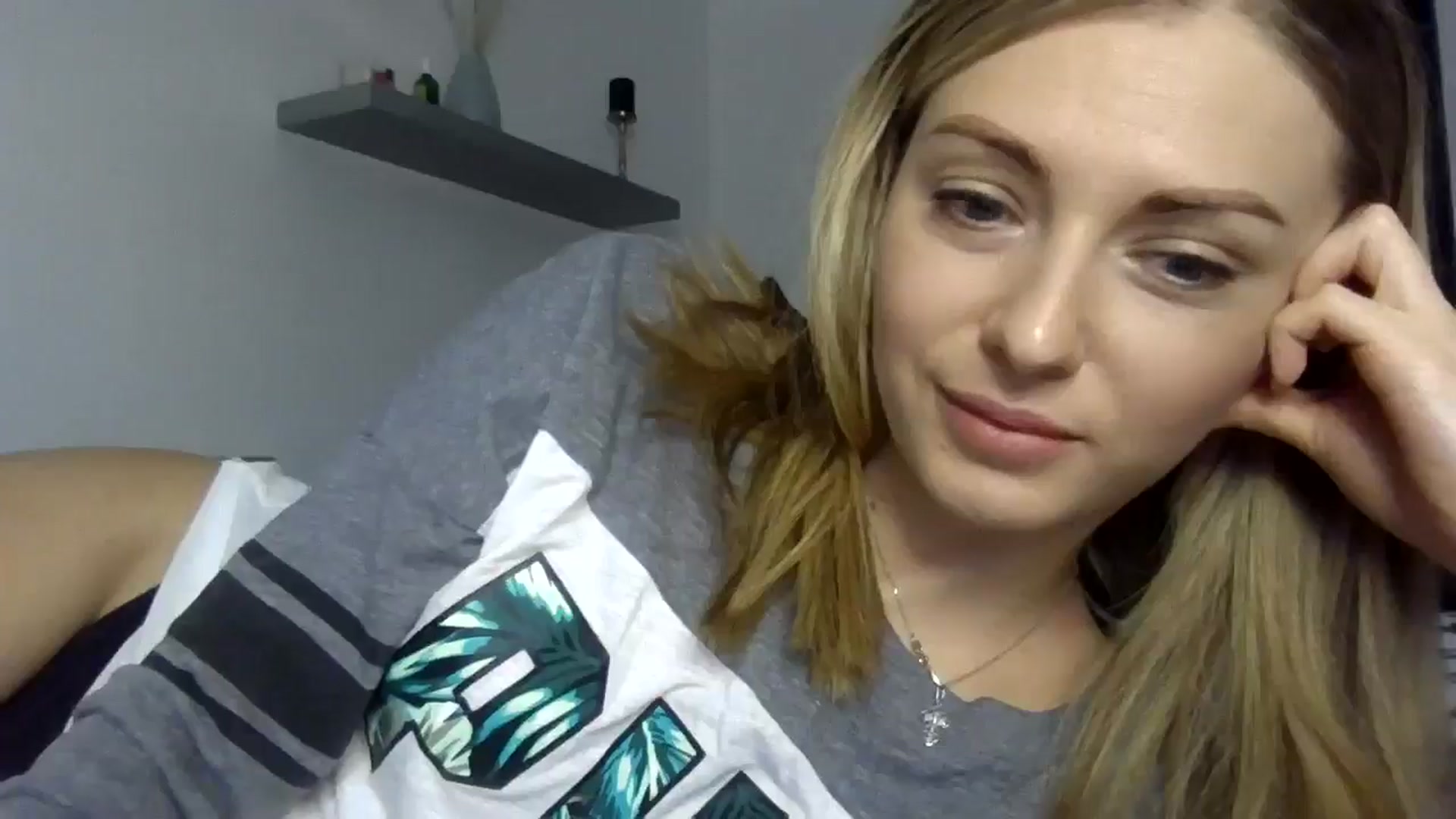 Gallery image thumbnail from Ur_kittycat's myfreecams stream on, 01/23/2025, 15:20 image 14 of 20