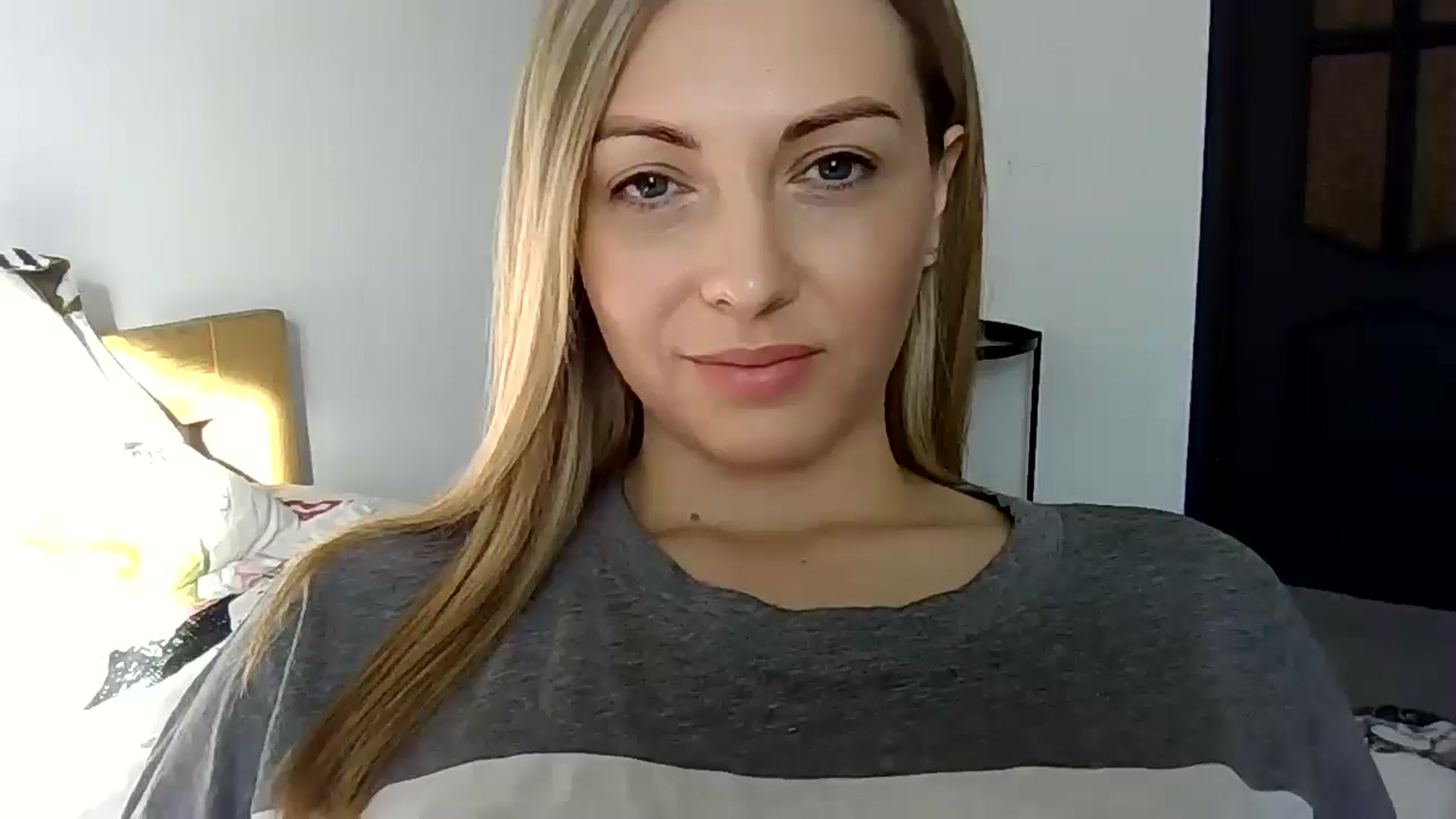 Gallery image thumbnail from Ur_kittycat's myfreecams stream on, 02/23/2025, 14:40 image 4 of 20
