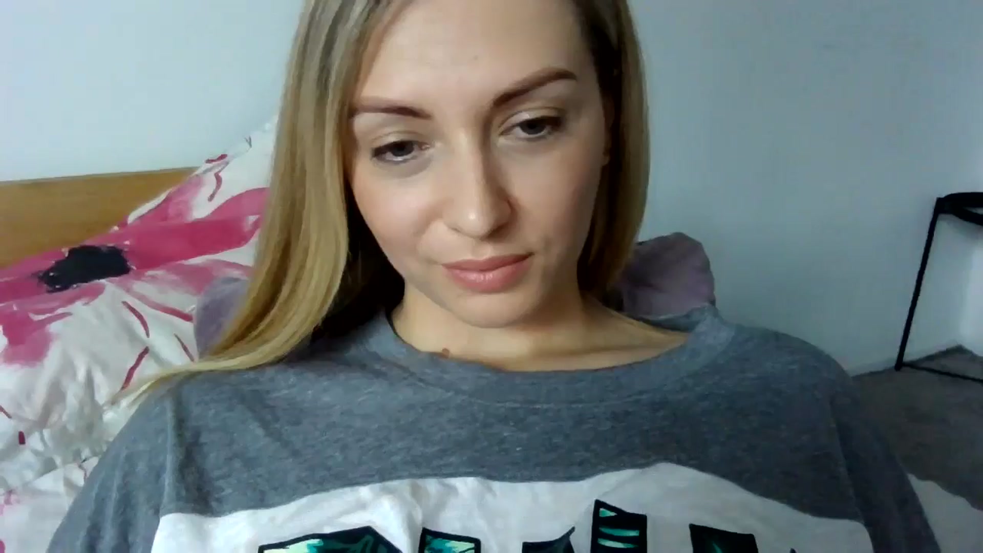 Gallery image thumbnail from Ur_kittycat's myfreecams stream on, 02/23/2025, 14:40 image 19 of 20