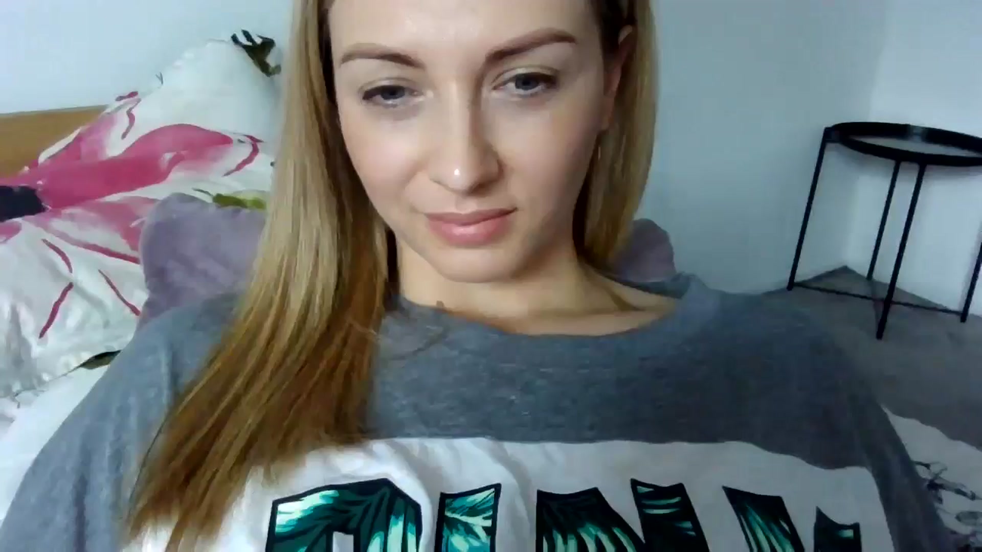 Gallery image thumbnail from Ur_kittycat's myfreecams stream on, 02/23/2025, 14:40 image 18 of 20